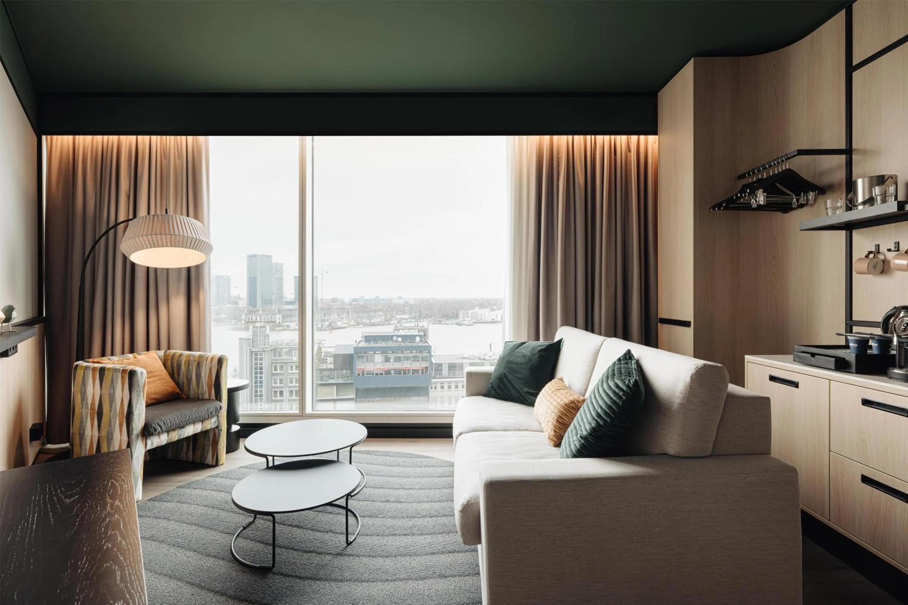 Living room in DoubleTree by Hilton Amsterdam Centraal Station