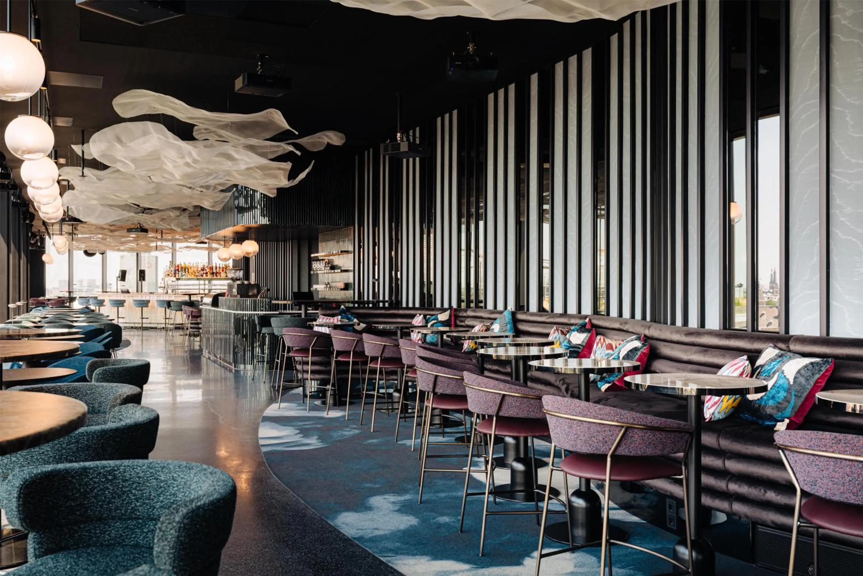 Restaurant/places to eat in DoubleTree by Hilton Amsterdam Centraal Station
