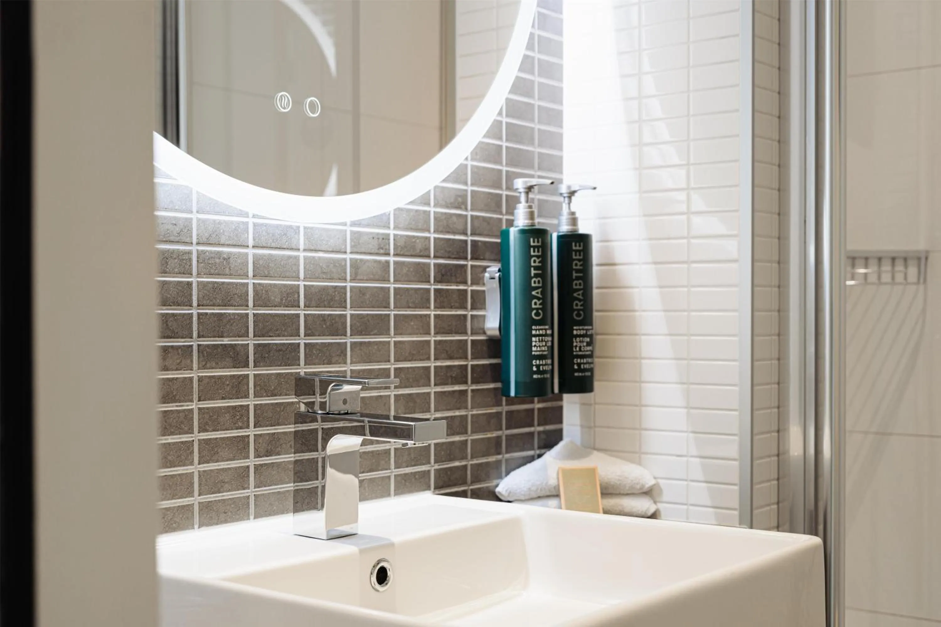 Bathroom in DoubleTree by Hilton Amsterdam Centraal Station