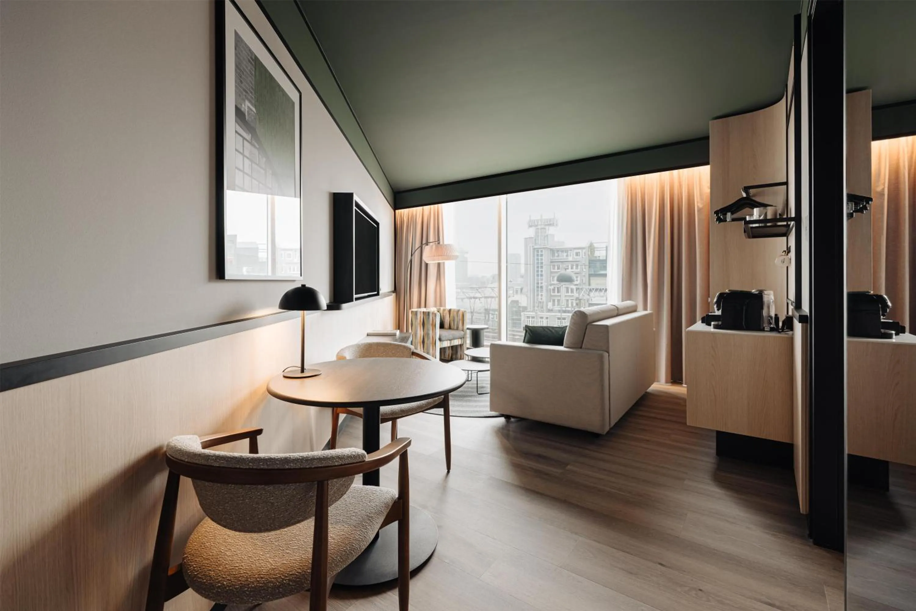 Living room in DoubleTree by Hilton Amsterdam Centraal Station