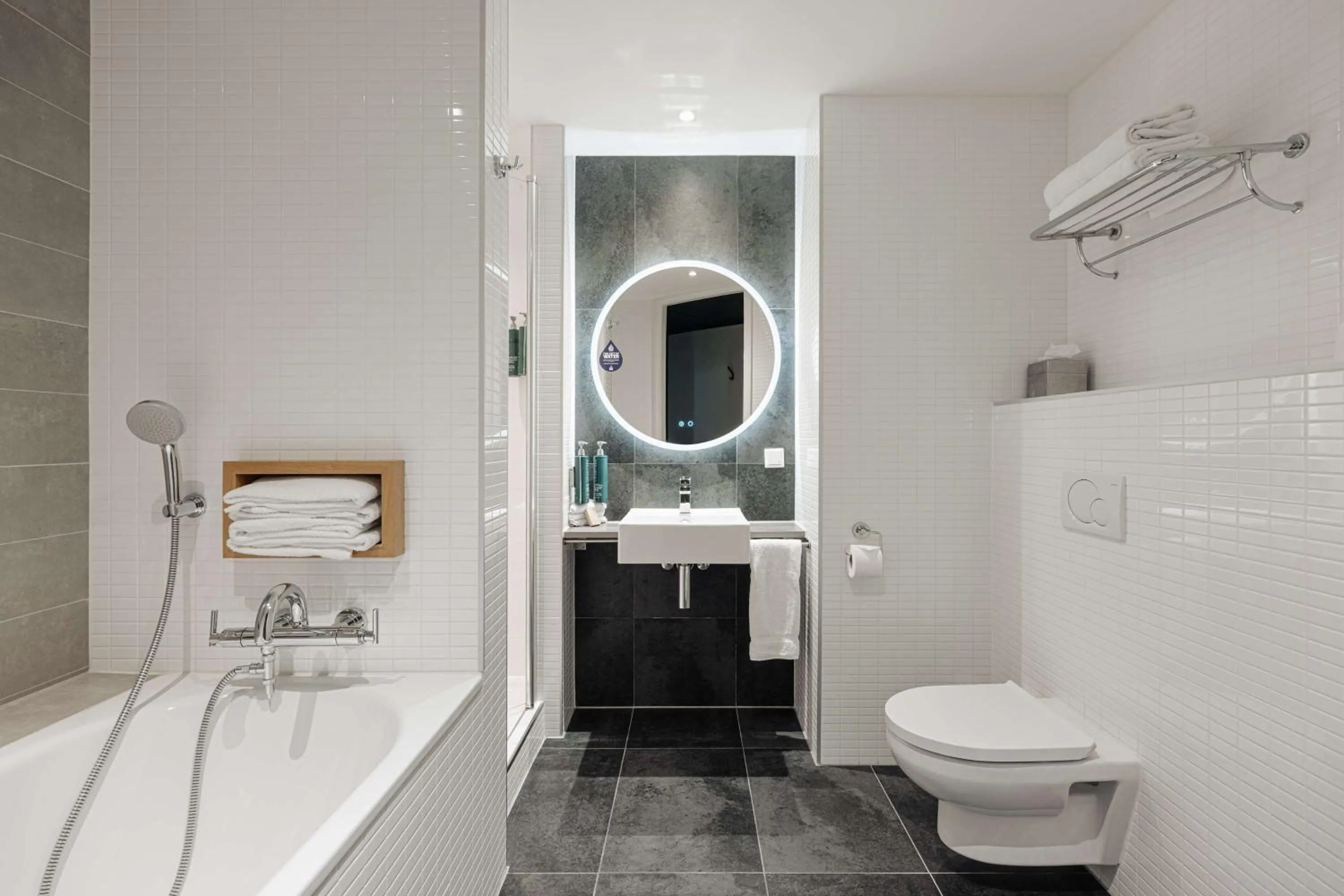 Bathroom in DoubleTree by Hilton Amsterdam Centraal Station