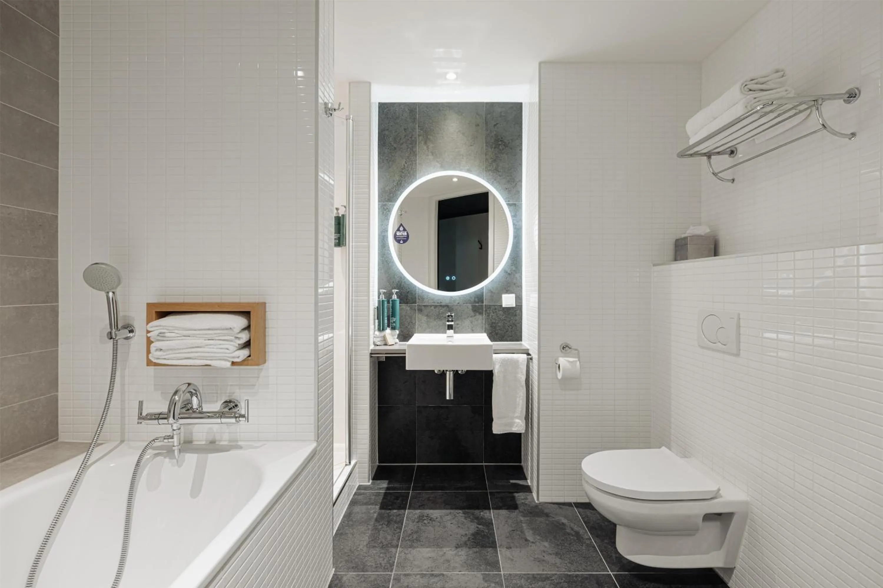 Bathroom in DoubleTree by Hilton Amsterdam Centraal Station