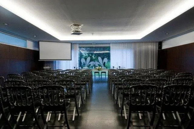 Business facilities in Paredes Design Hotel