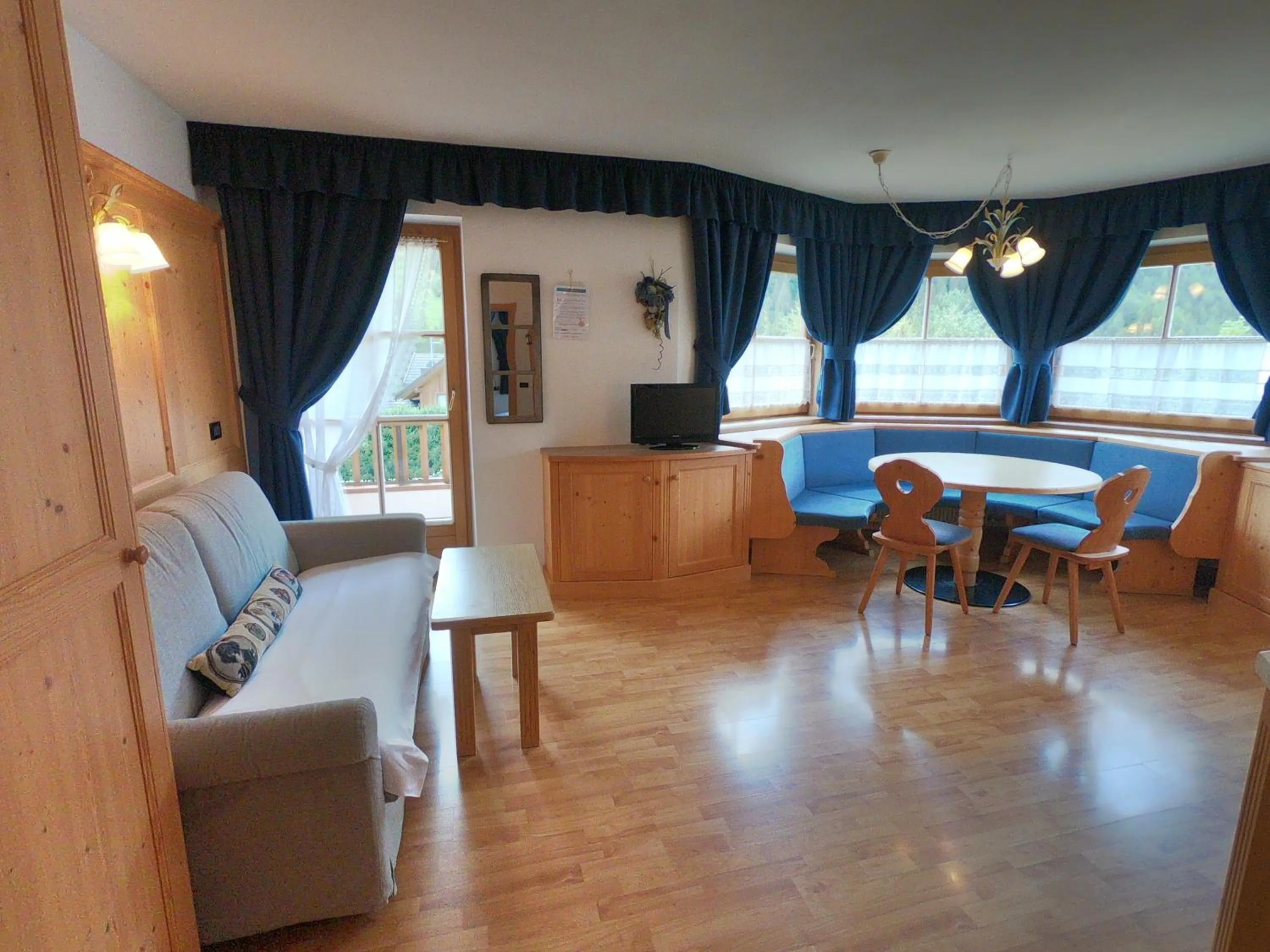 Photo of the whole room in Villa Ortensia