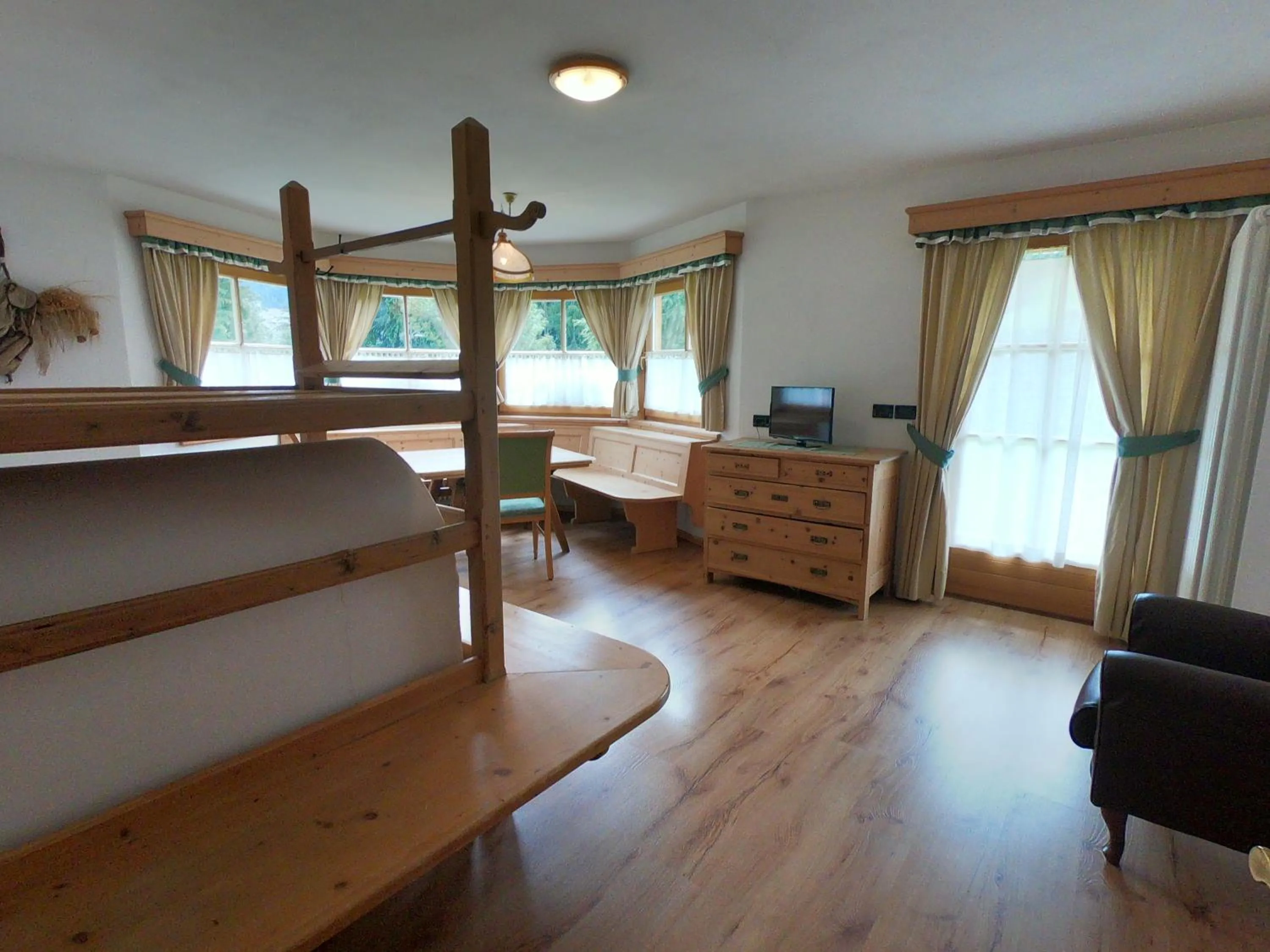 Photo of the whole room, Bed in Villa Ortensia