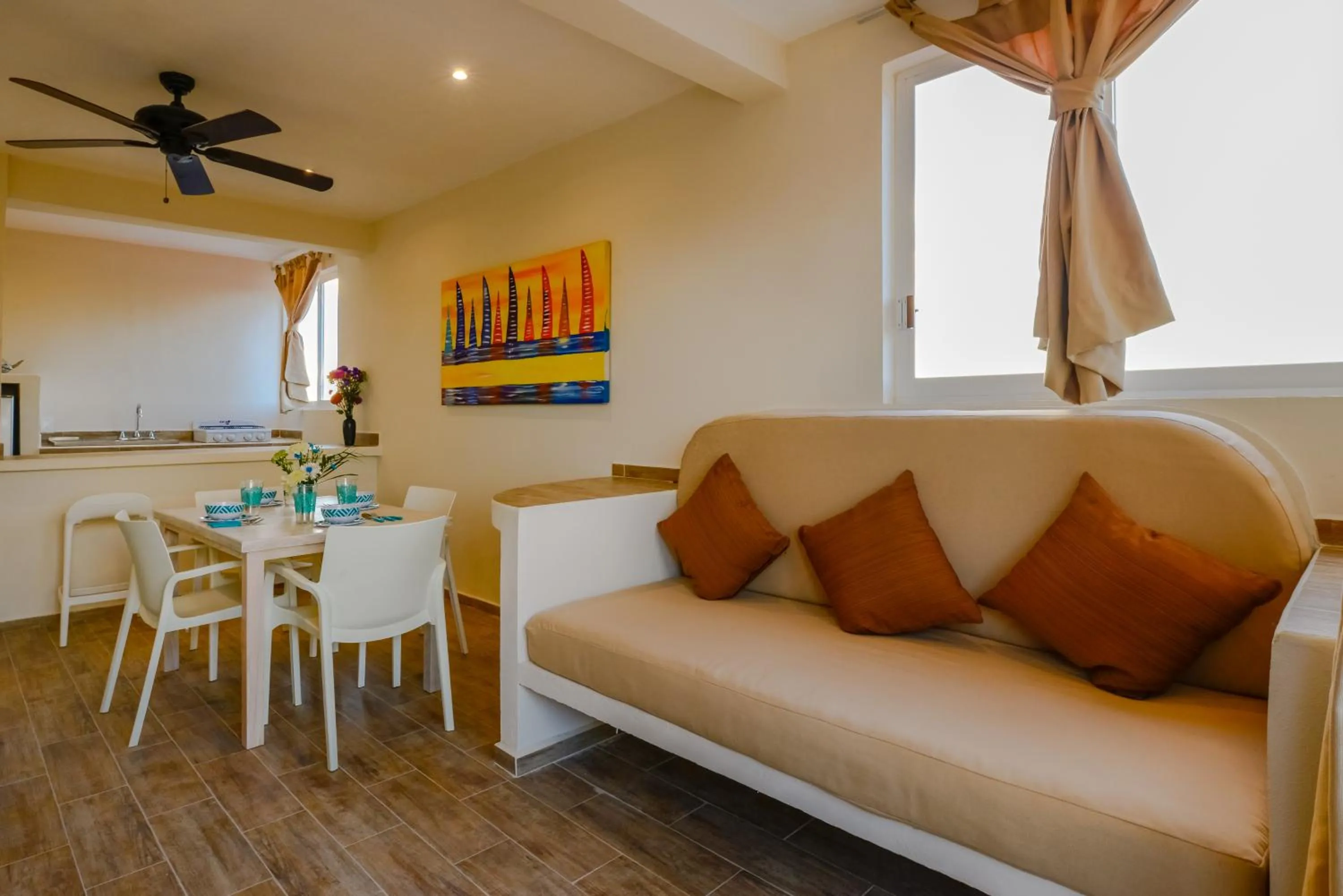 Living room in Condo Casa del Arbol