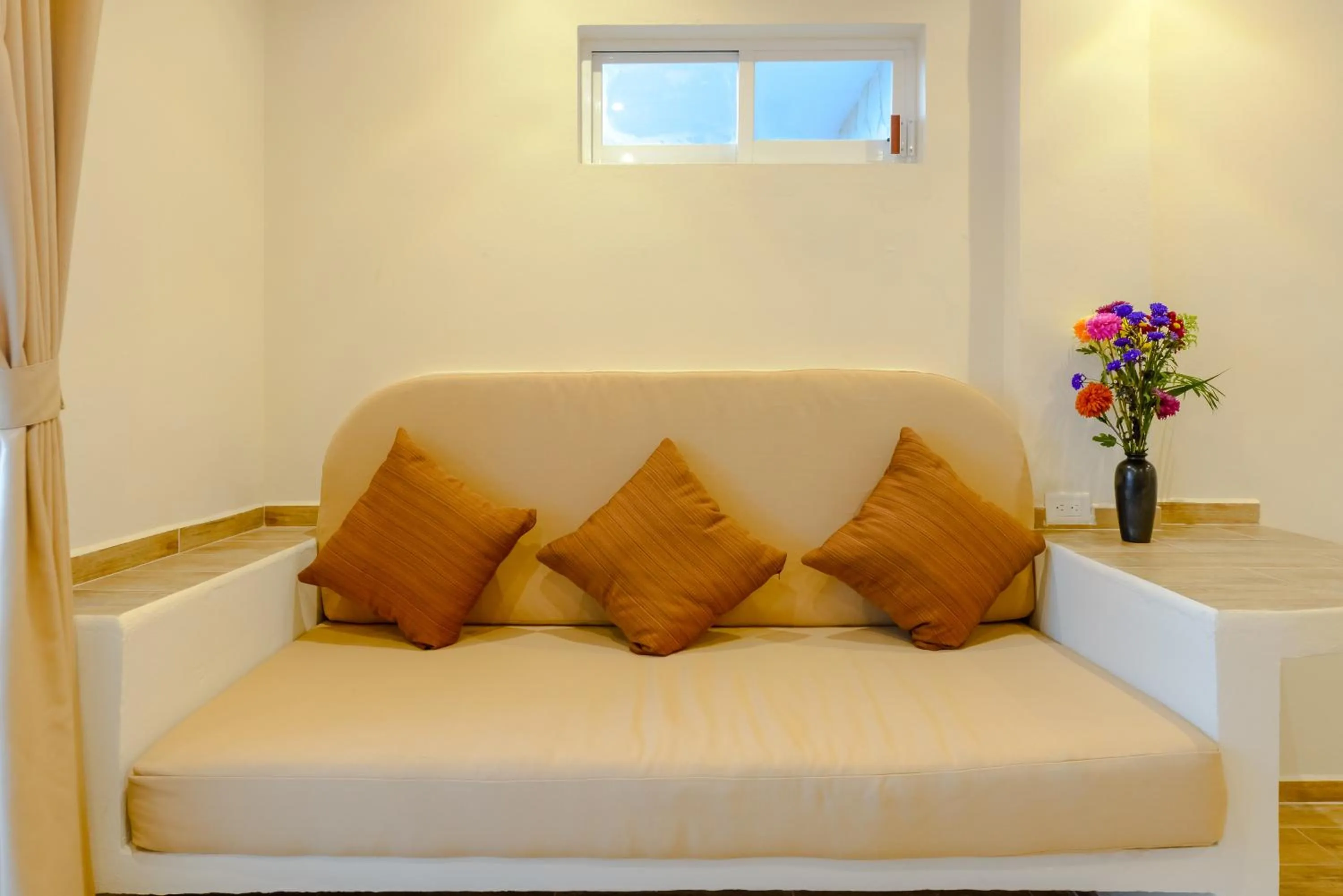 Living room in Condo Casa del Arbol