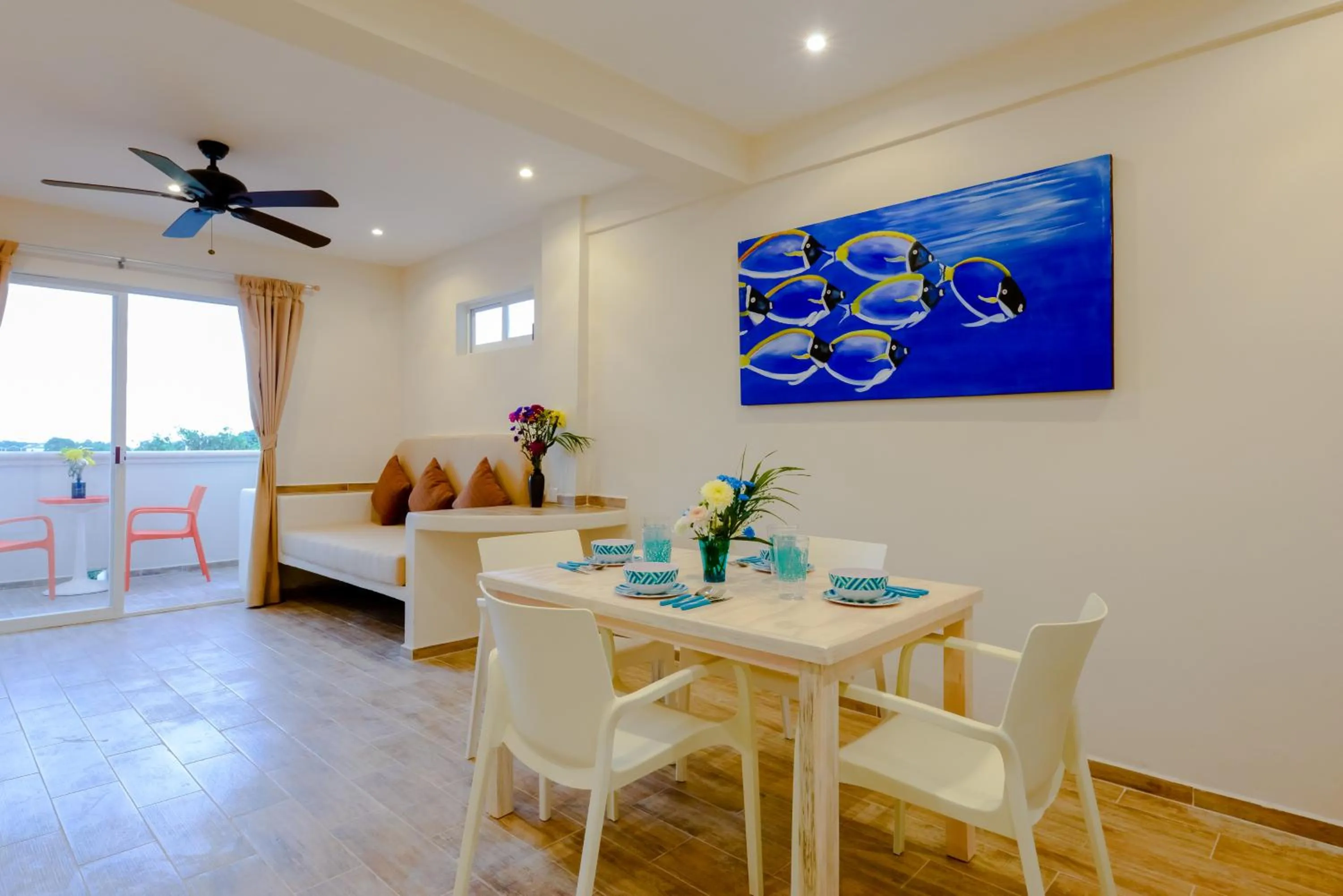 Dining area in Condo Casa del Arbol