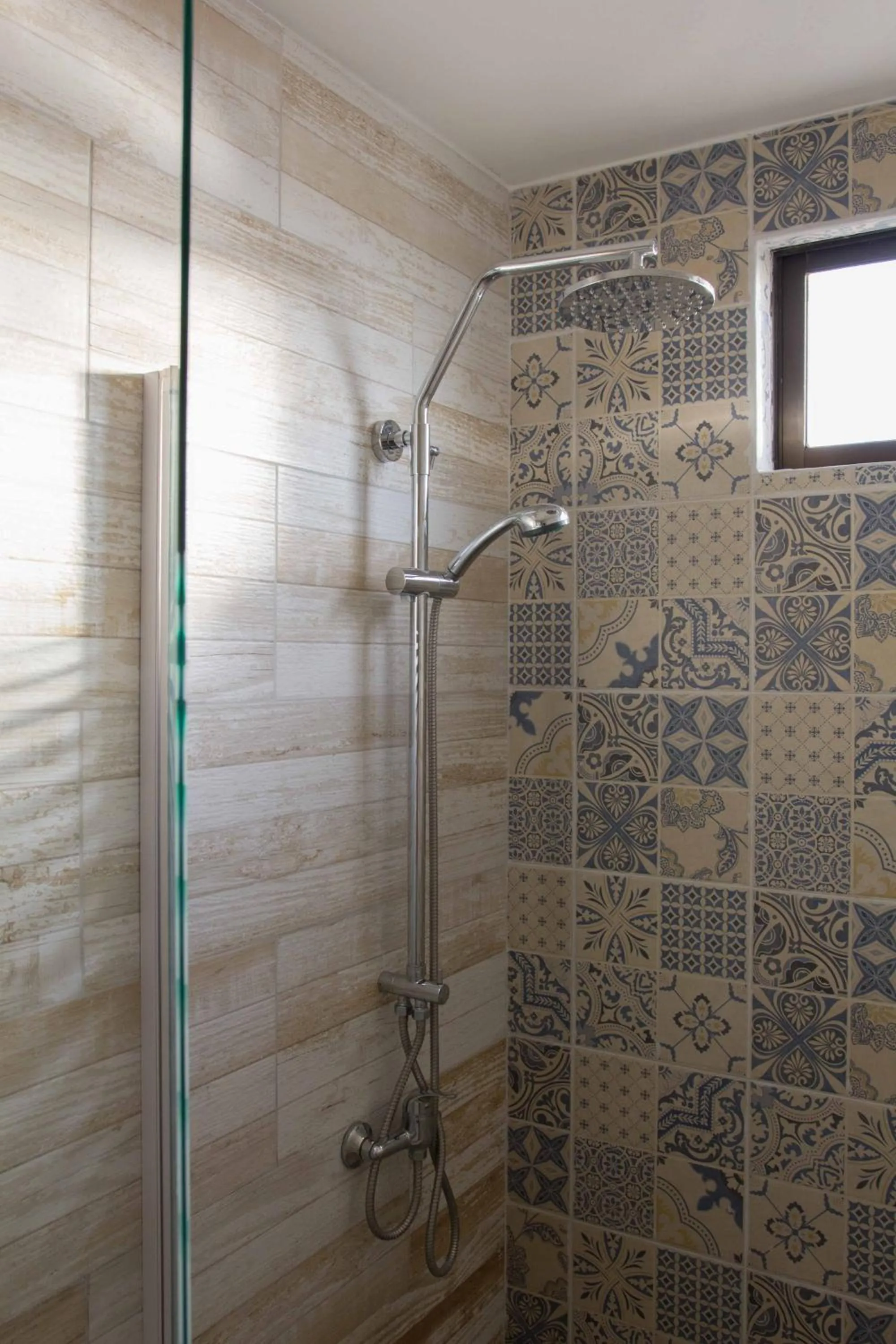 Shower in Hotel Avenida en Arica