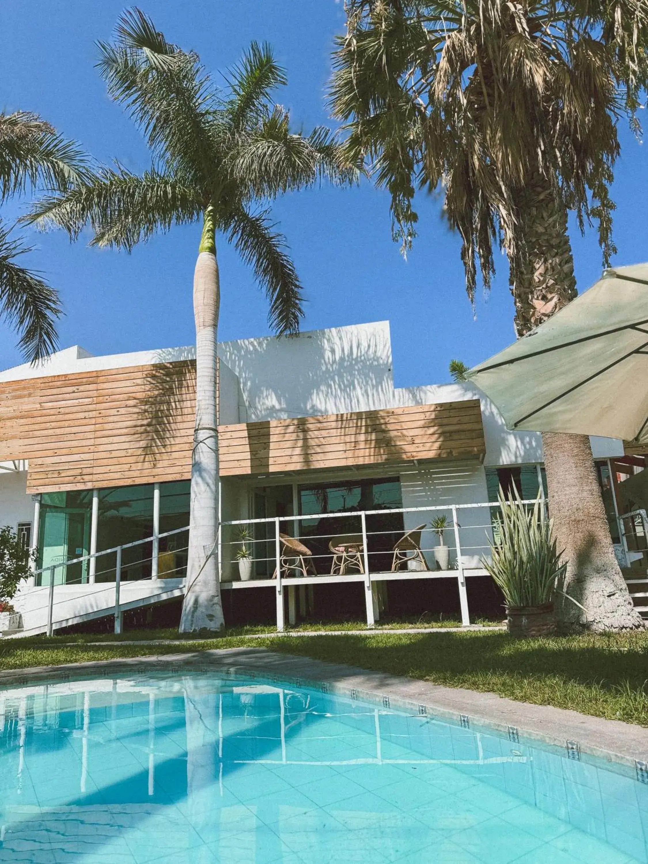 Swimming pool in Hotel Avenida en Arica Swimming pool in Hotel Avenida en Arica