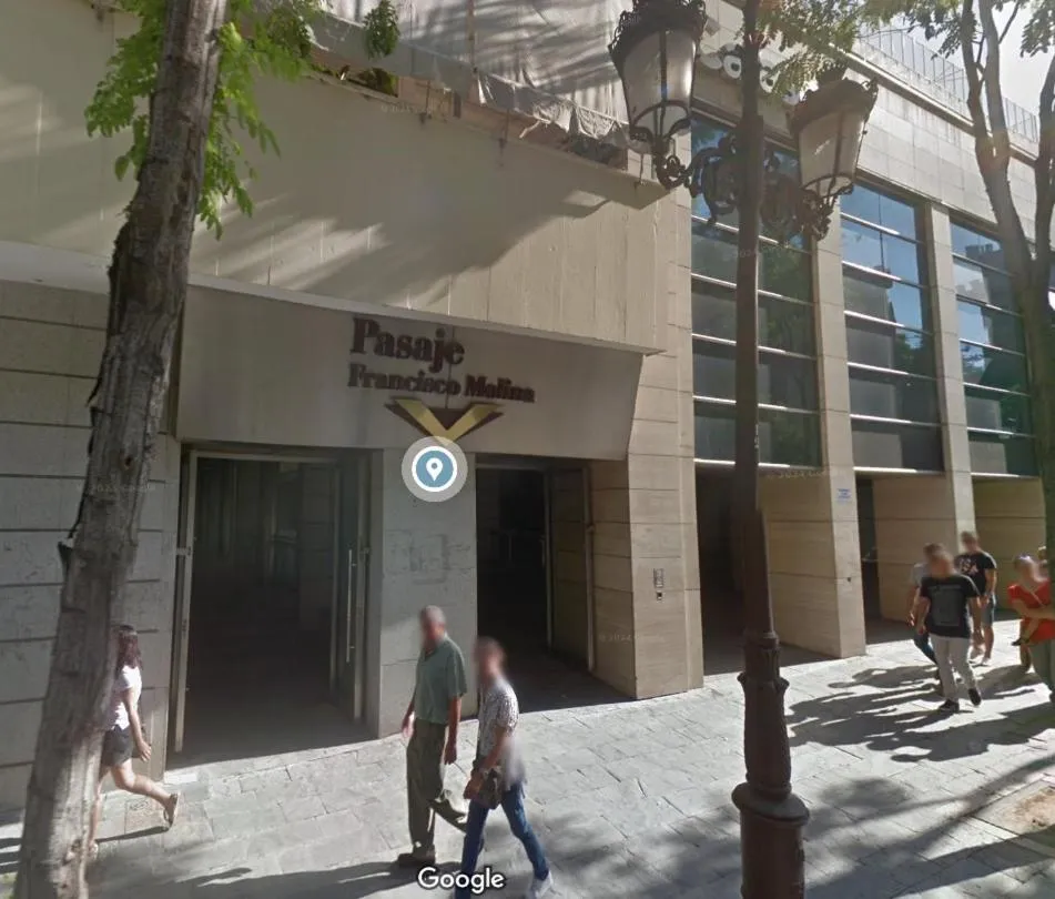 Property building in Dúplex center