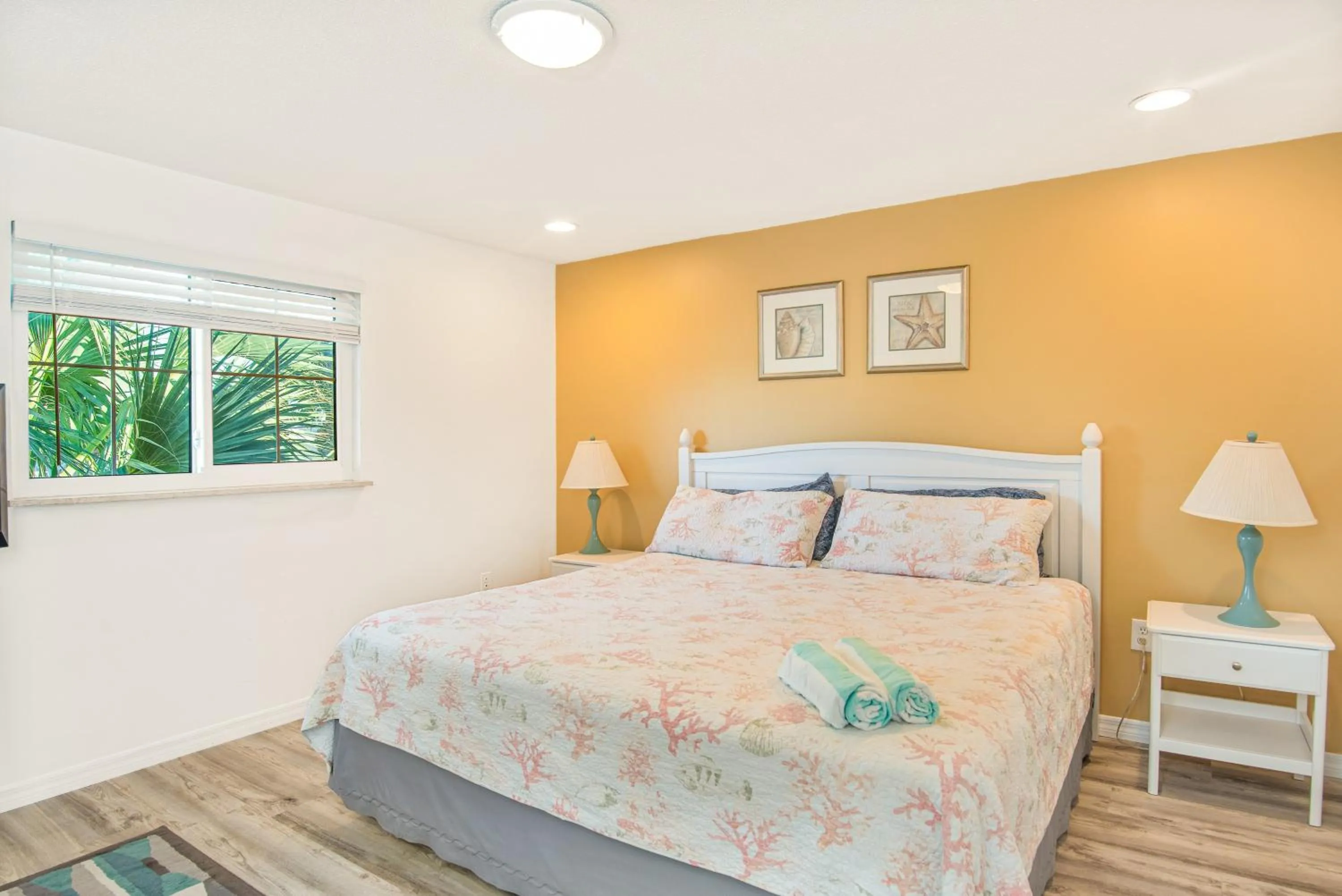 Bed in Casey Key Retreat