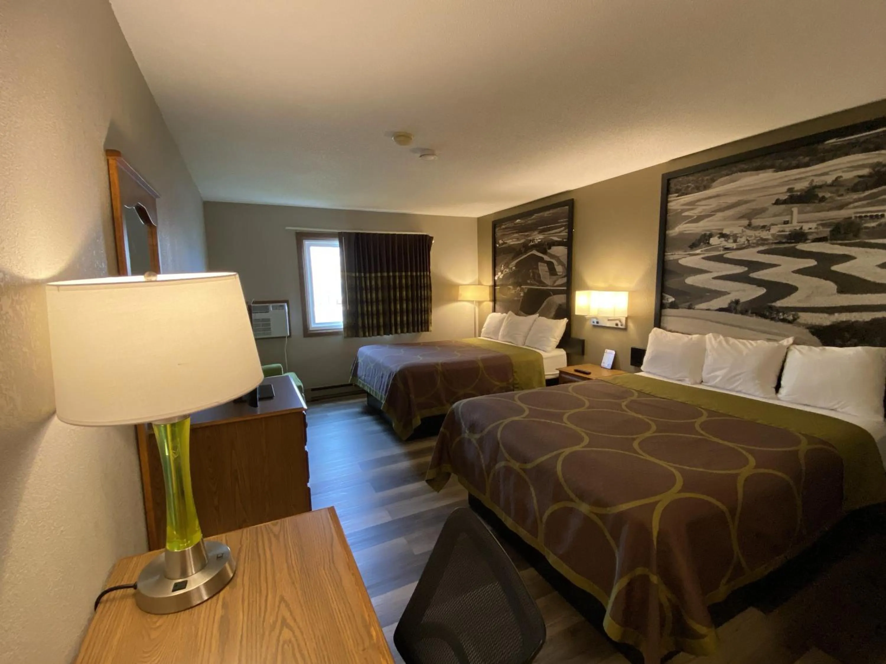 Bed in Super 8 by Wyndham Green Bay Near Stadium