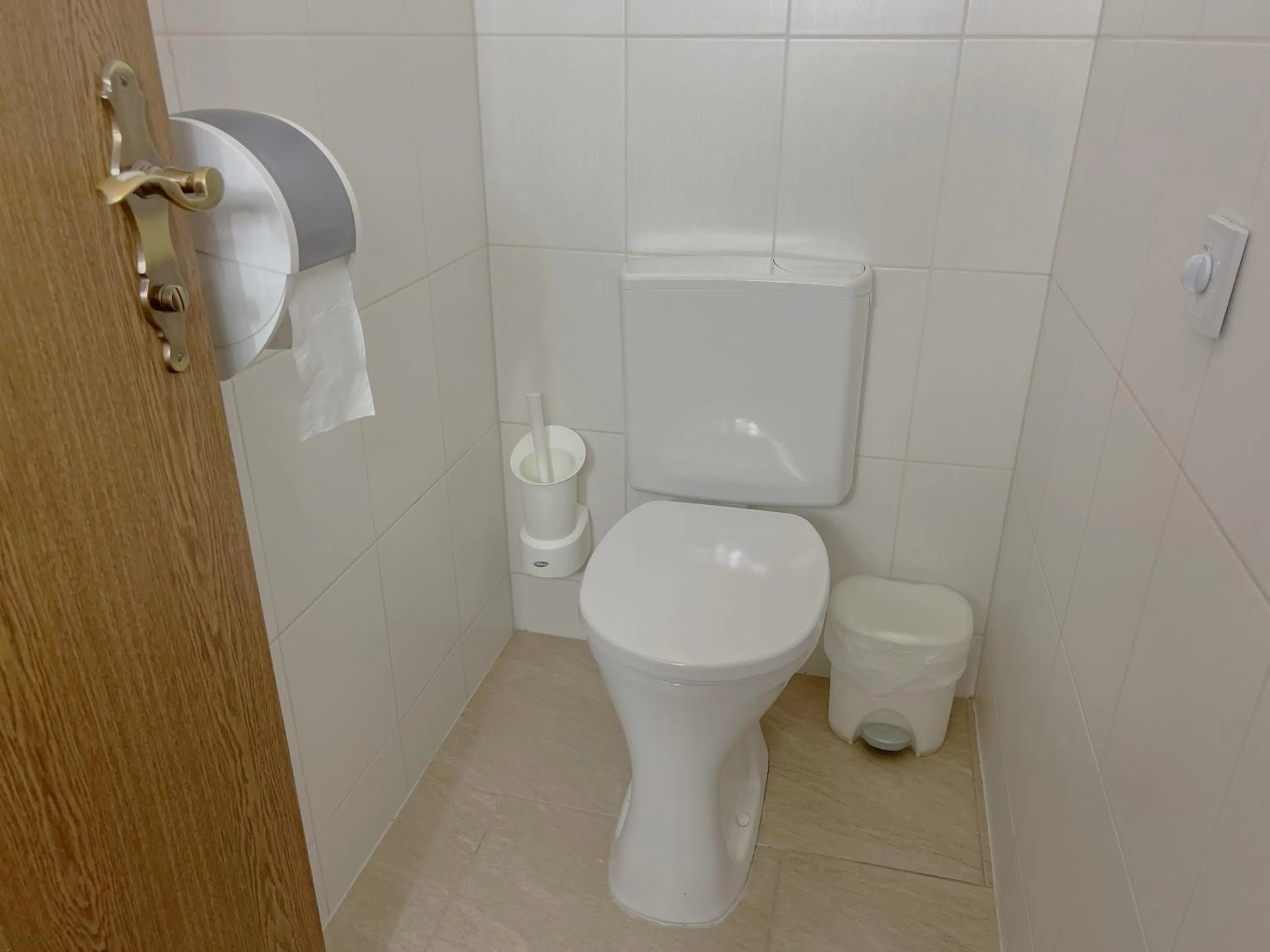 Toilet in Mountain Hotel & Hostel