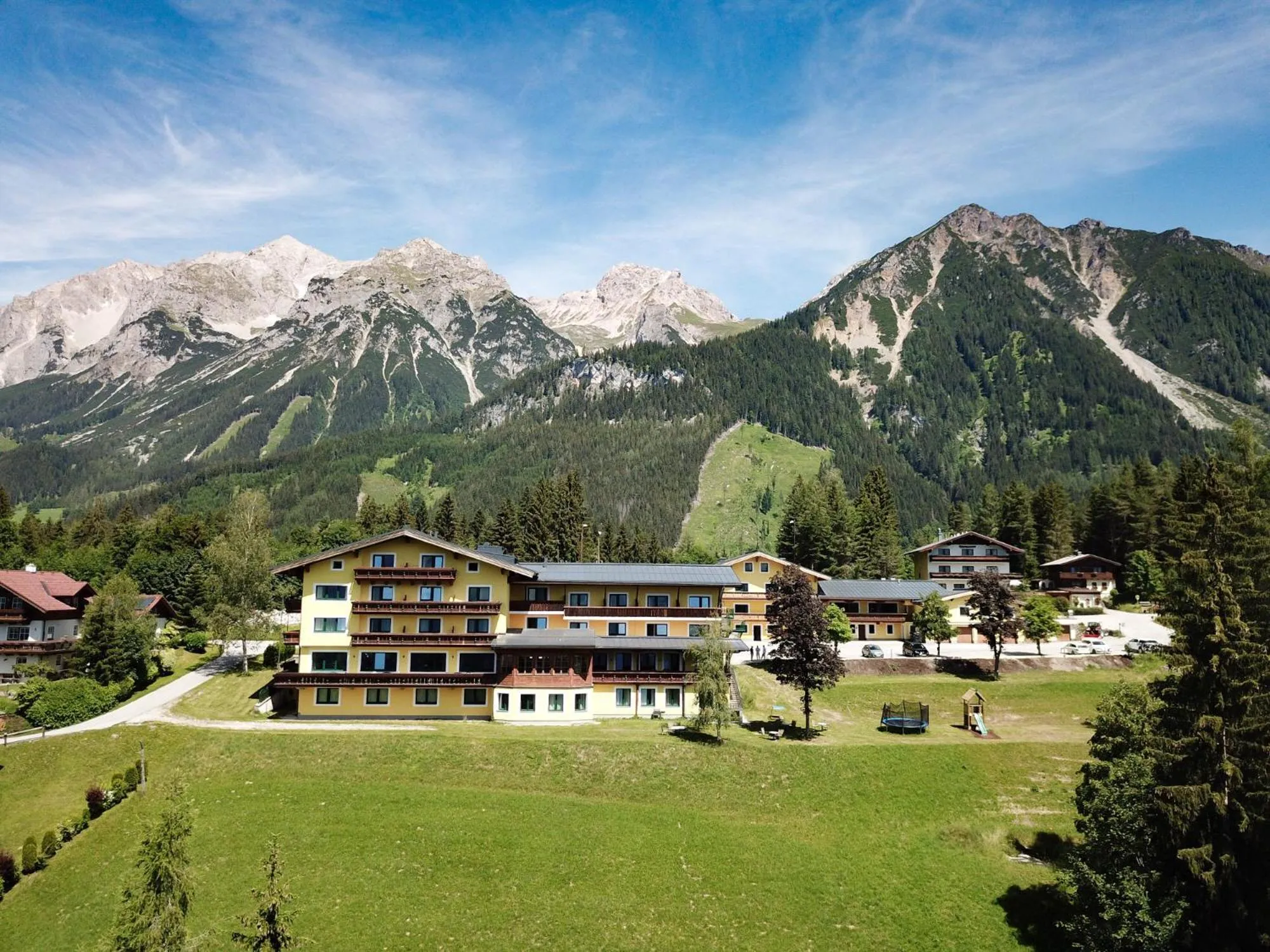 Neighbourhood in Mountain Hotel & Hostel