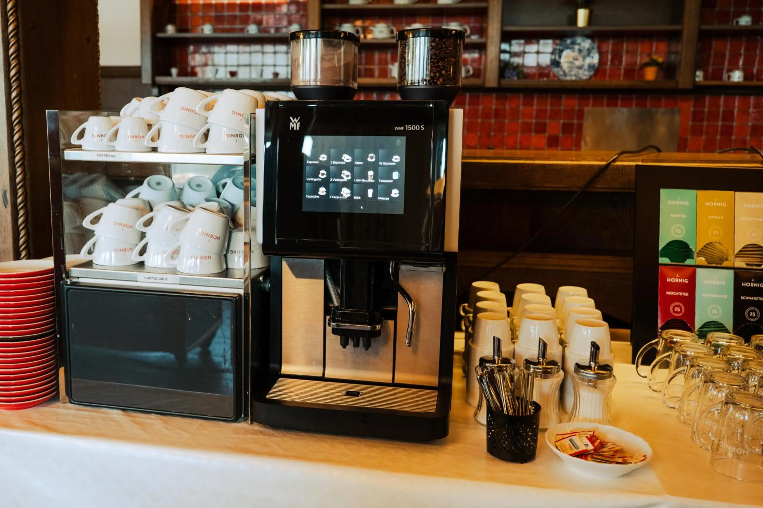 Breakfast in Mountain Hotel & Hostel