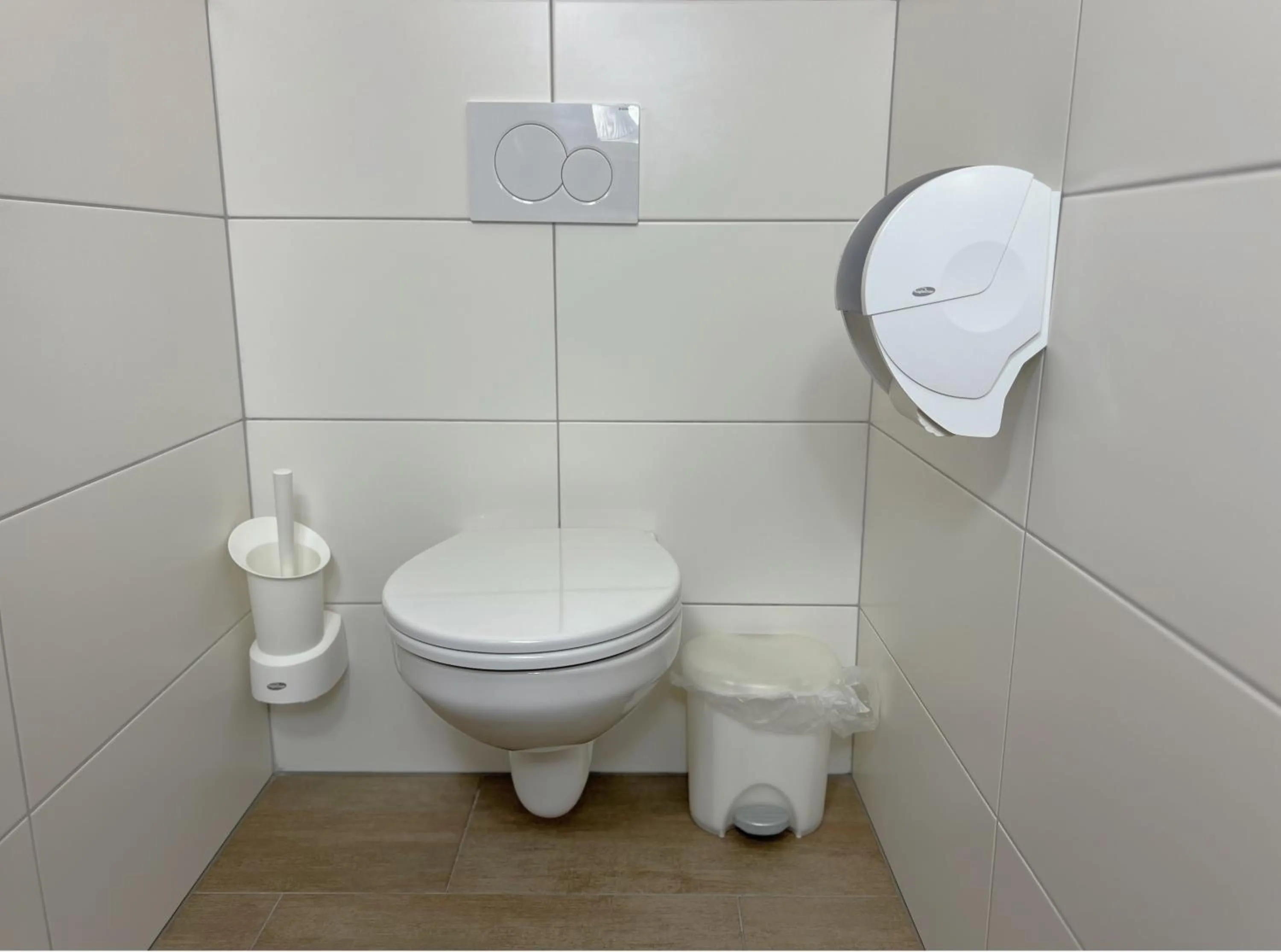 Toilet in Mountain Hotel & Hostel