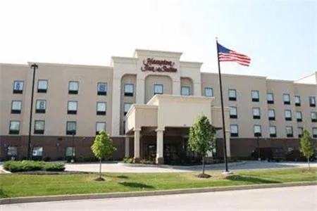 Facade/entrance in Hampton Inn and Suites Indianapolis/Brownsburg