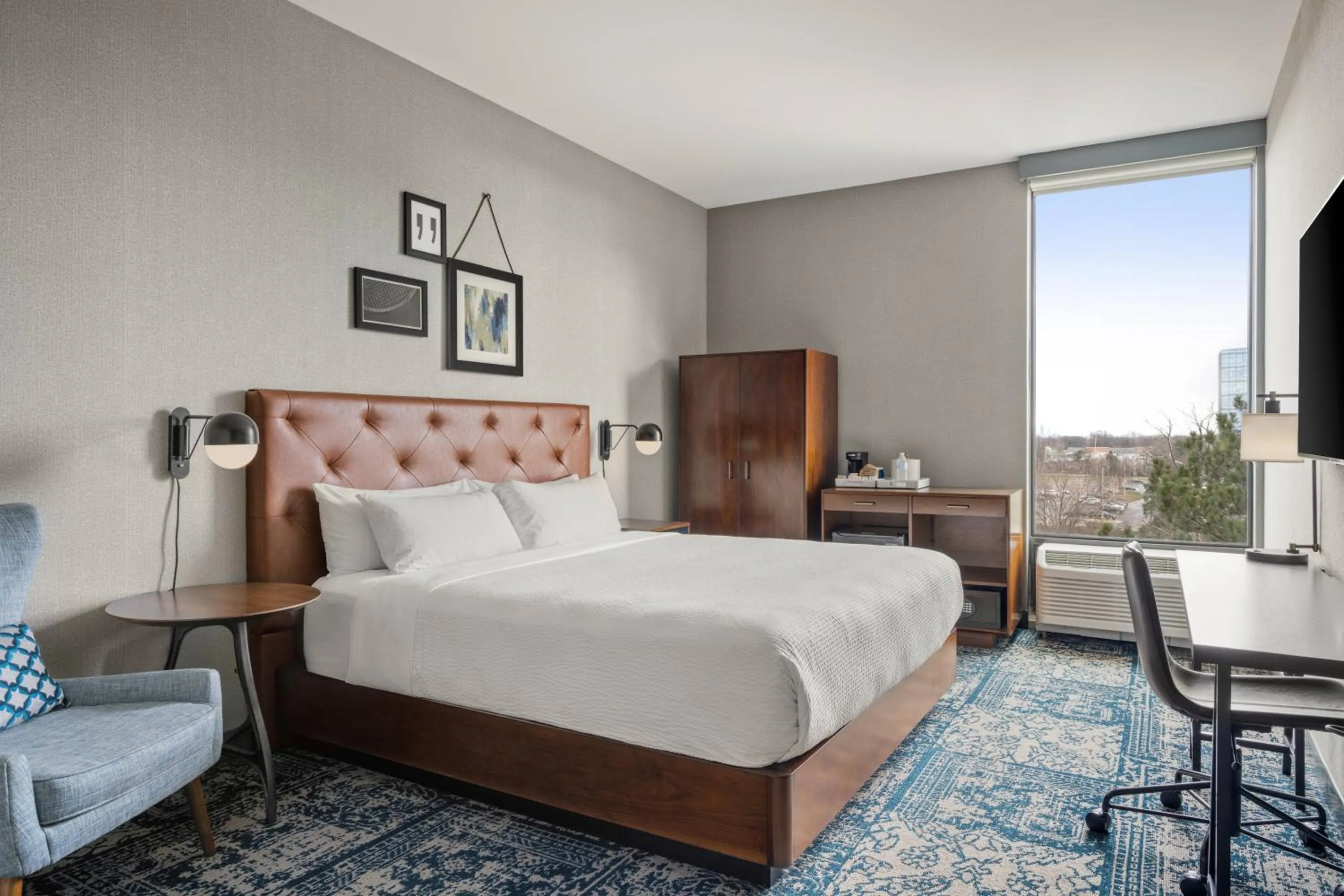 Bedroom, Bed in Four Points by Sheraton Chicago Westchester/Oak Brook