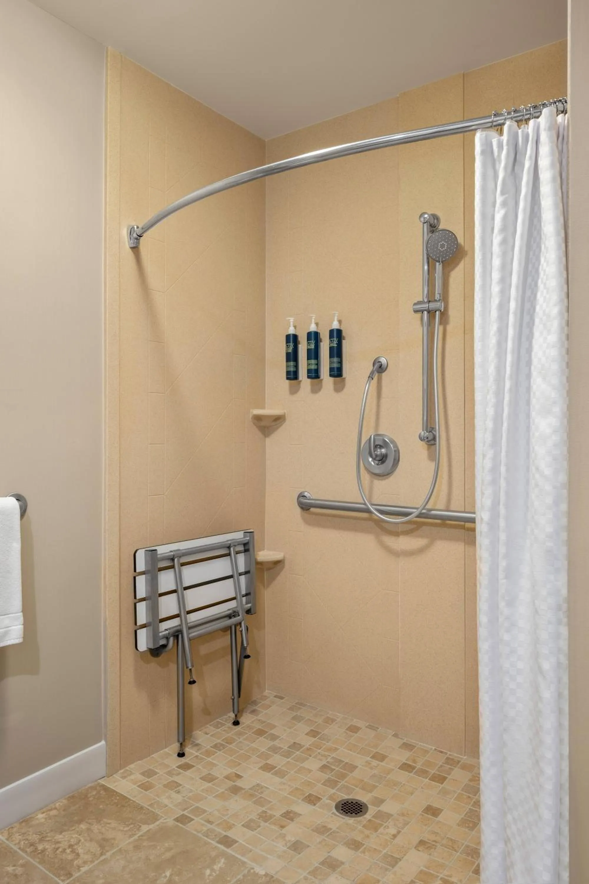 Shower in Four Points by Sheraton Chicago Westchester/Oak Brook