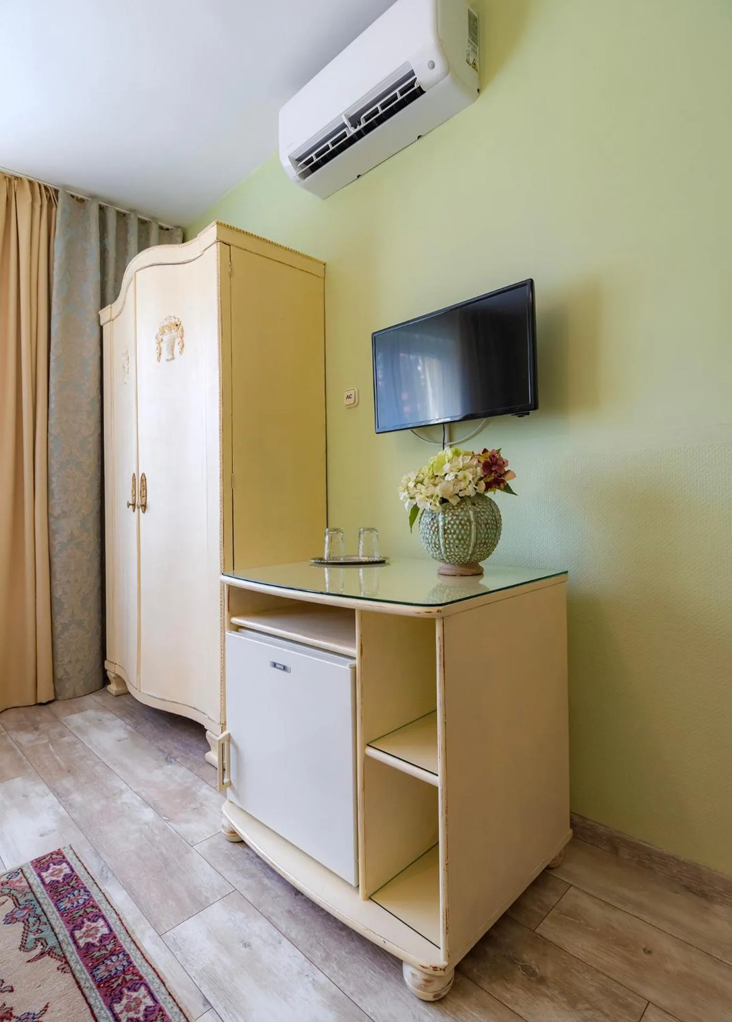TV and multimedia in Família Vendégház