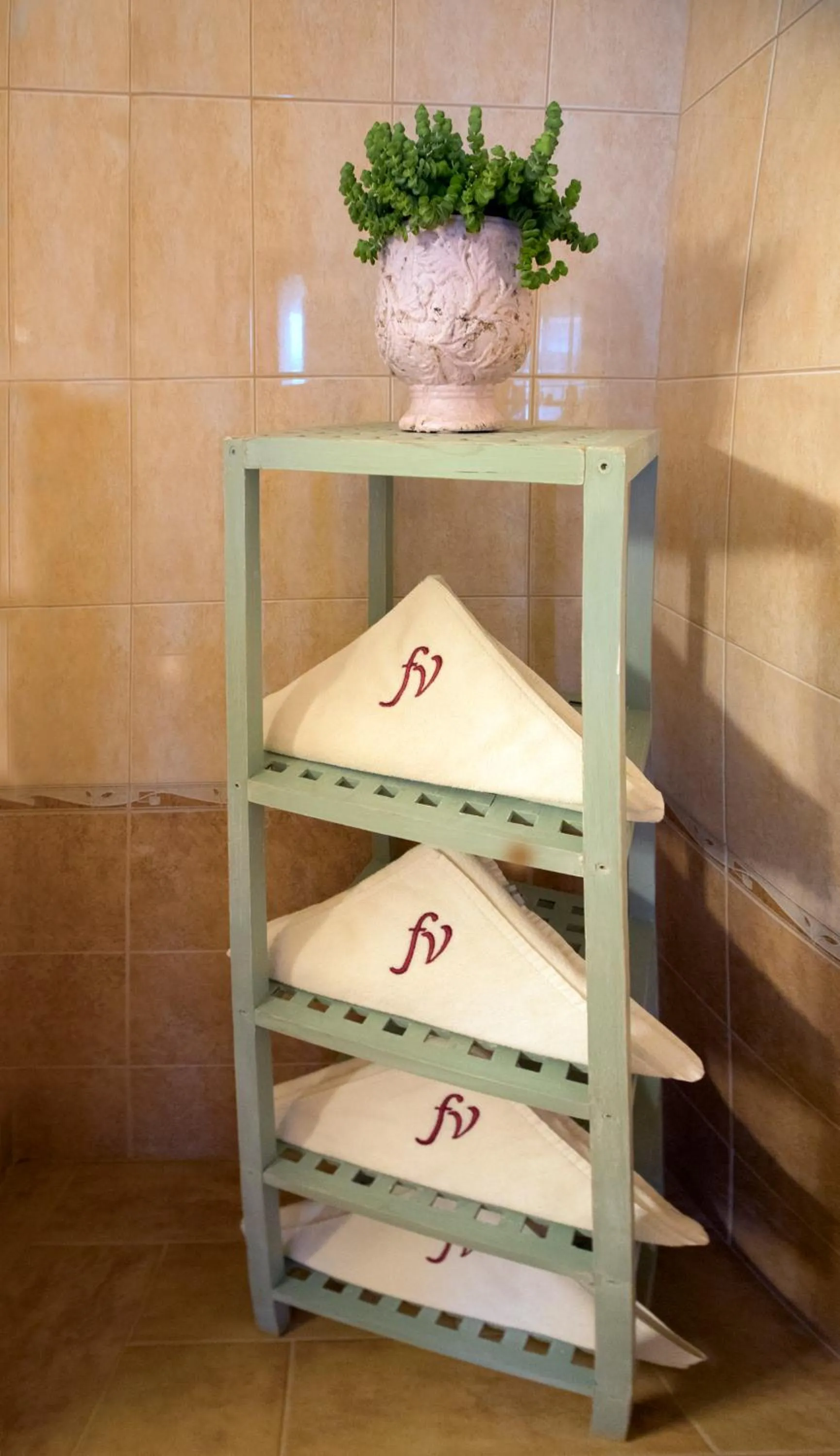 Bathroom in Família Vendégház