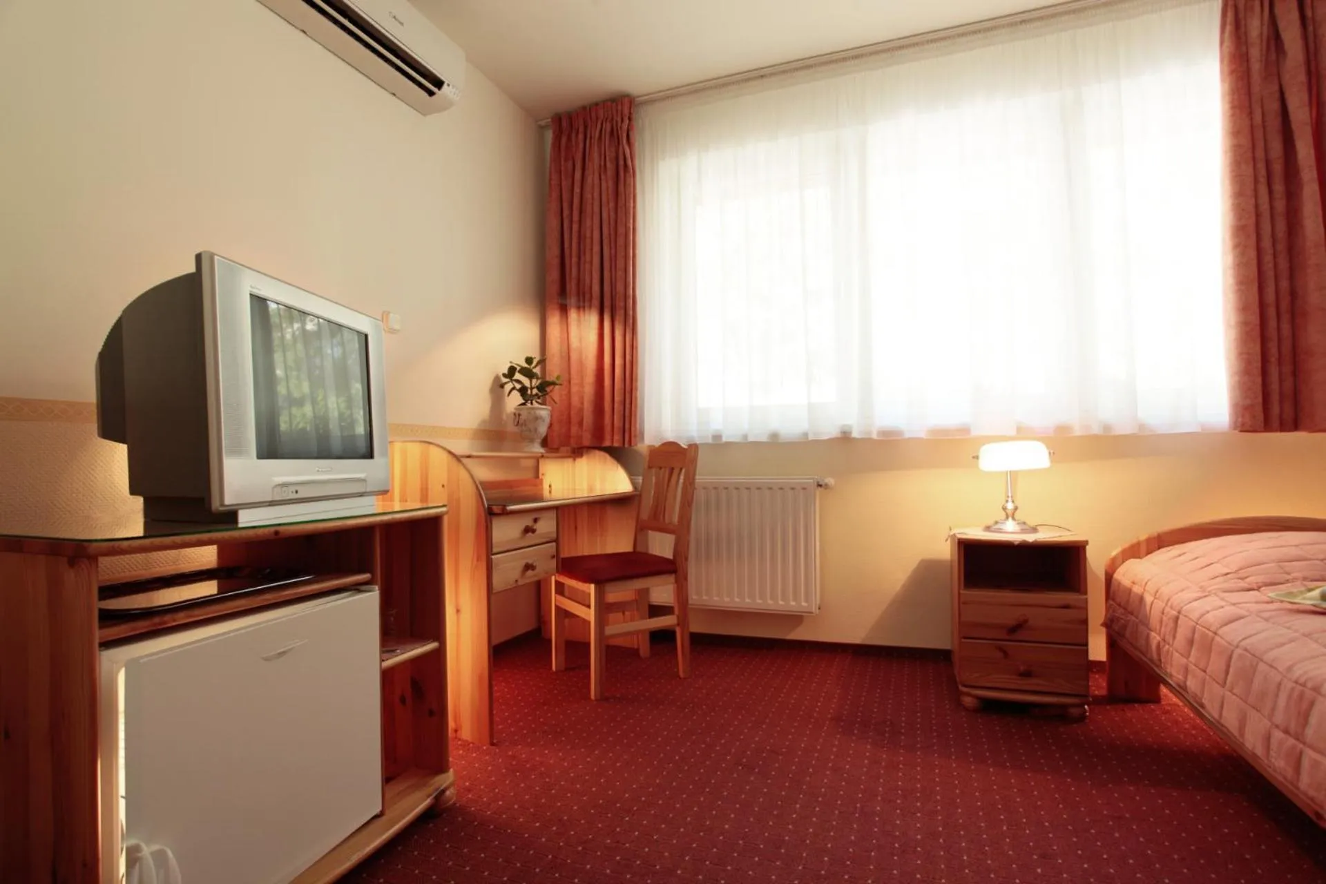 Photo of the whole room, Bed in Família Vendégház