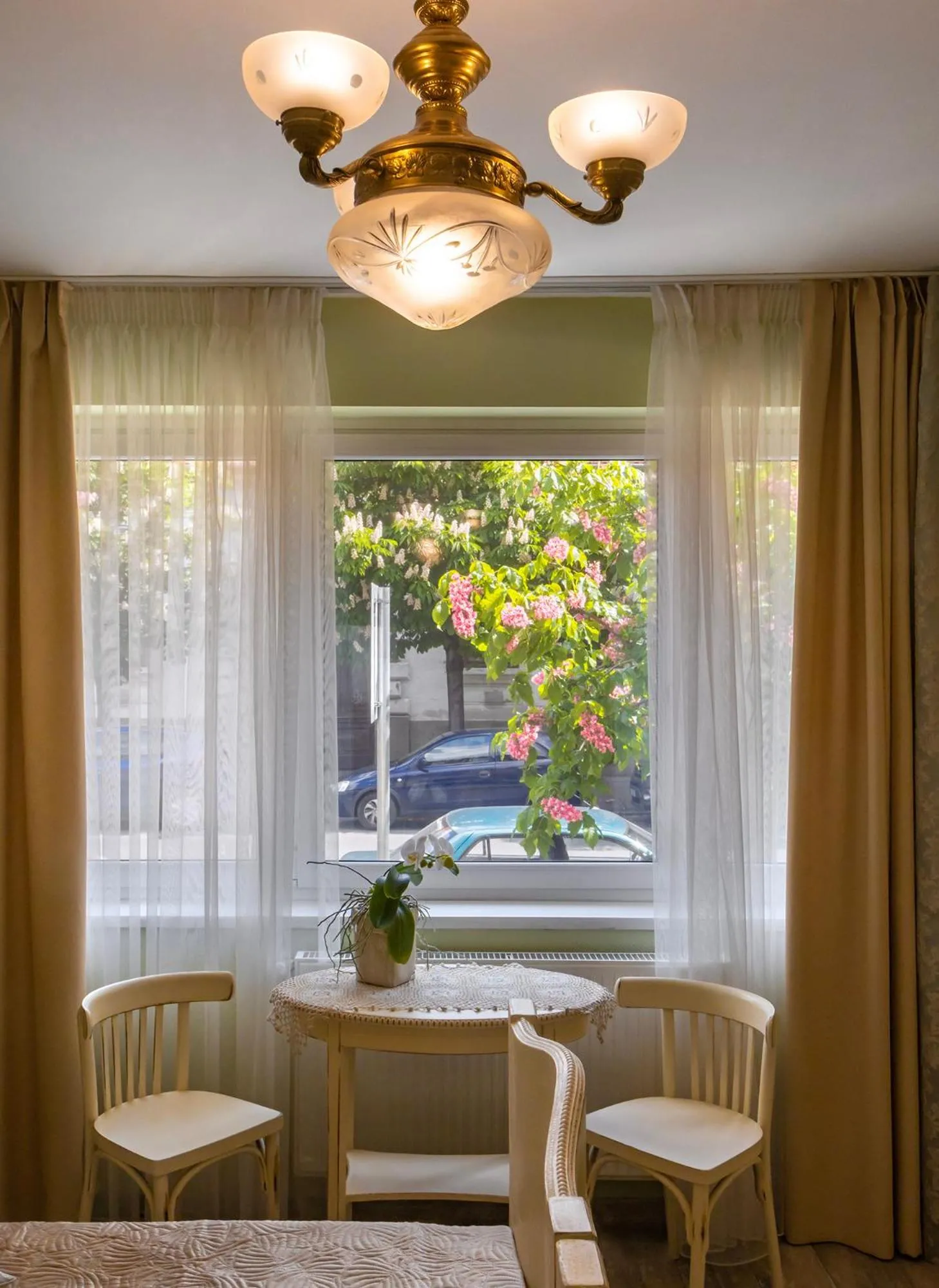 Seating area in Família Vendégház