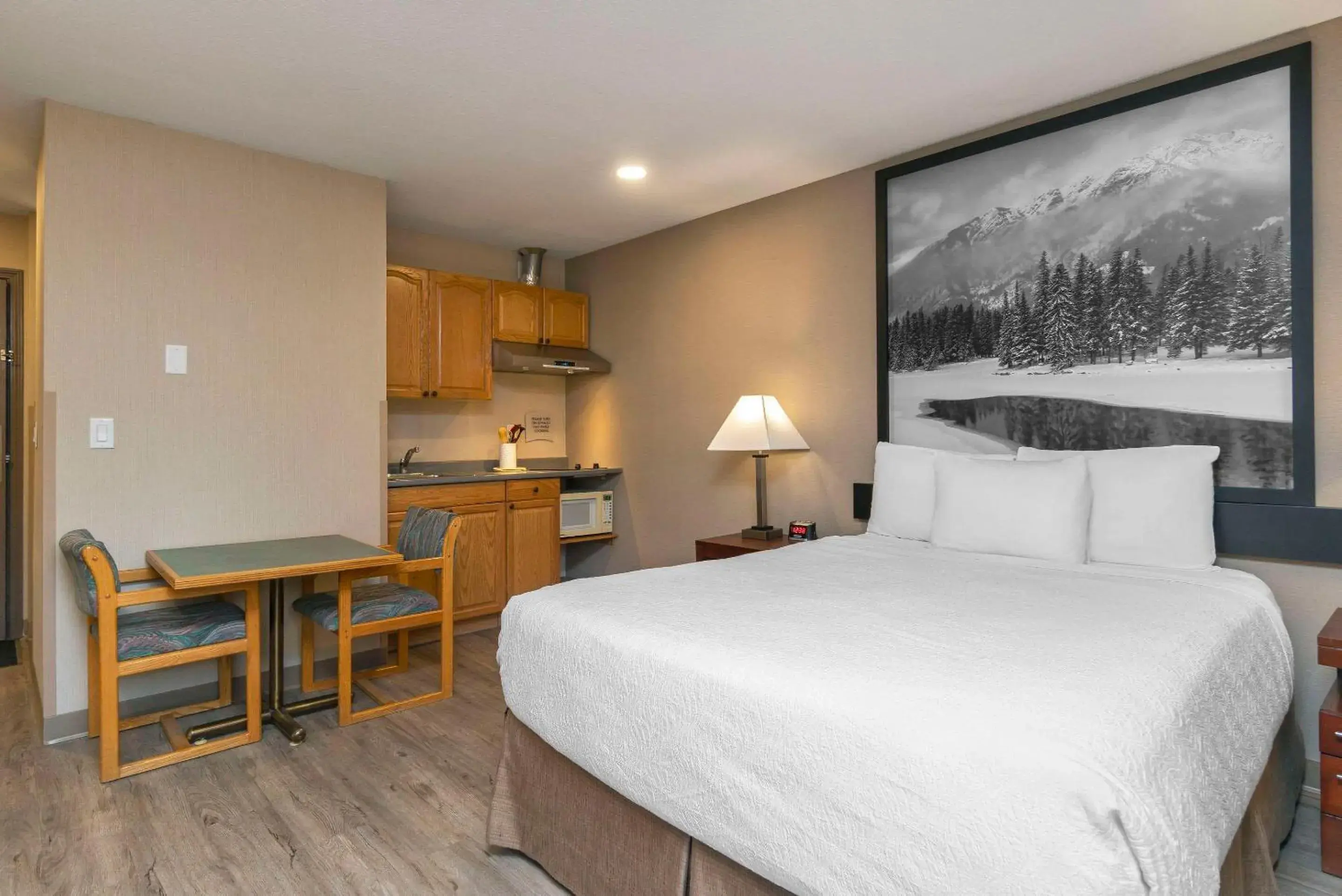 Bedroom, Bed in Quality Inn & Suites Bedroom, Bed in Quality Inn & Suites