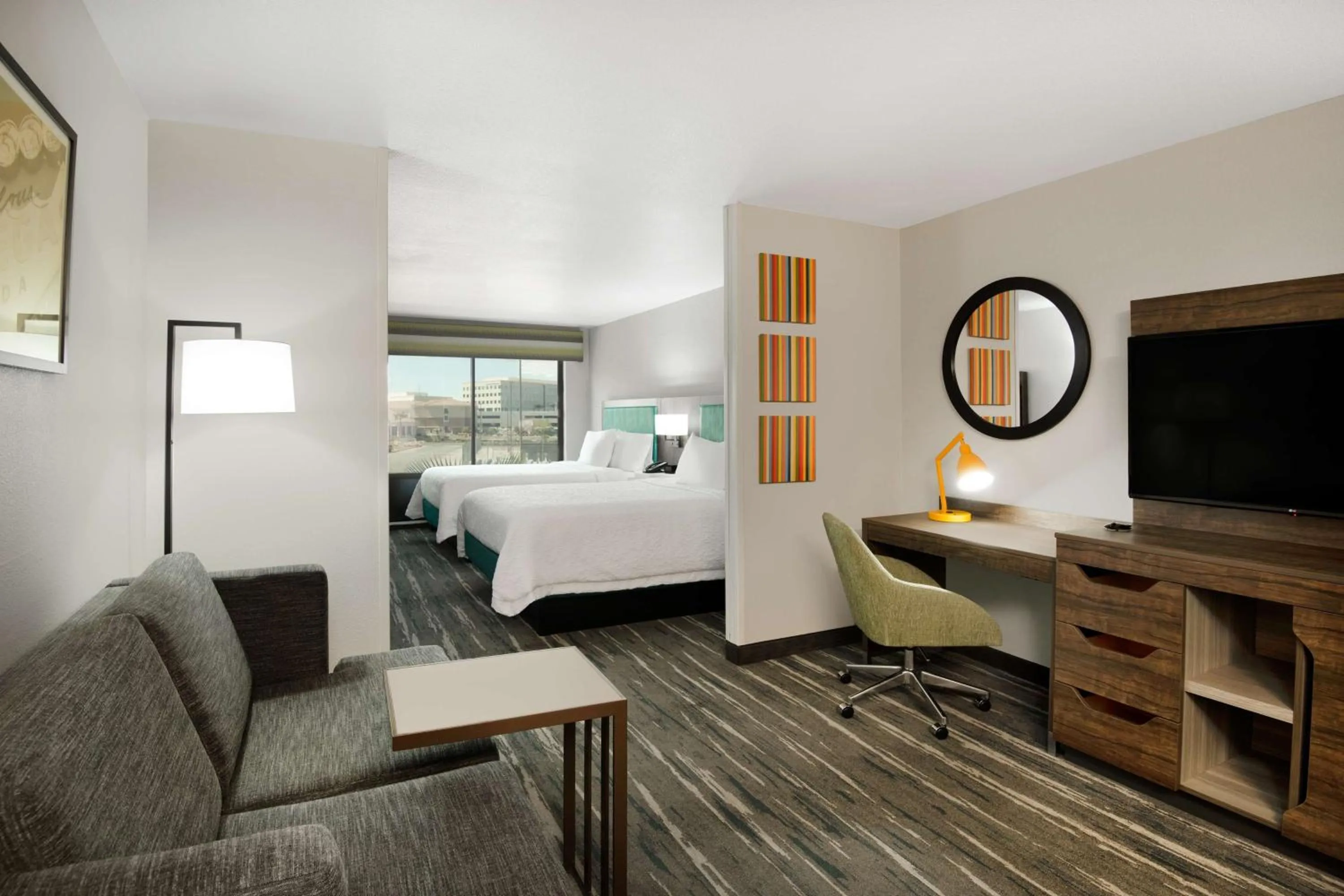 Living room, Bed in Hampton Inn & Suites Las Vegas-Henderson