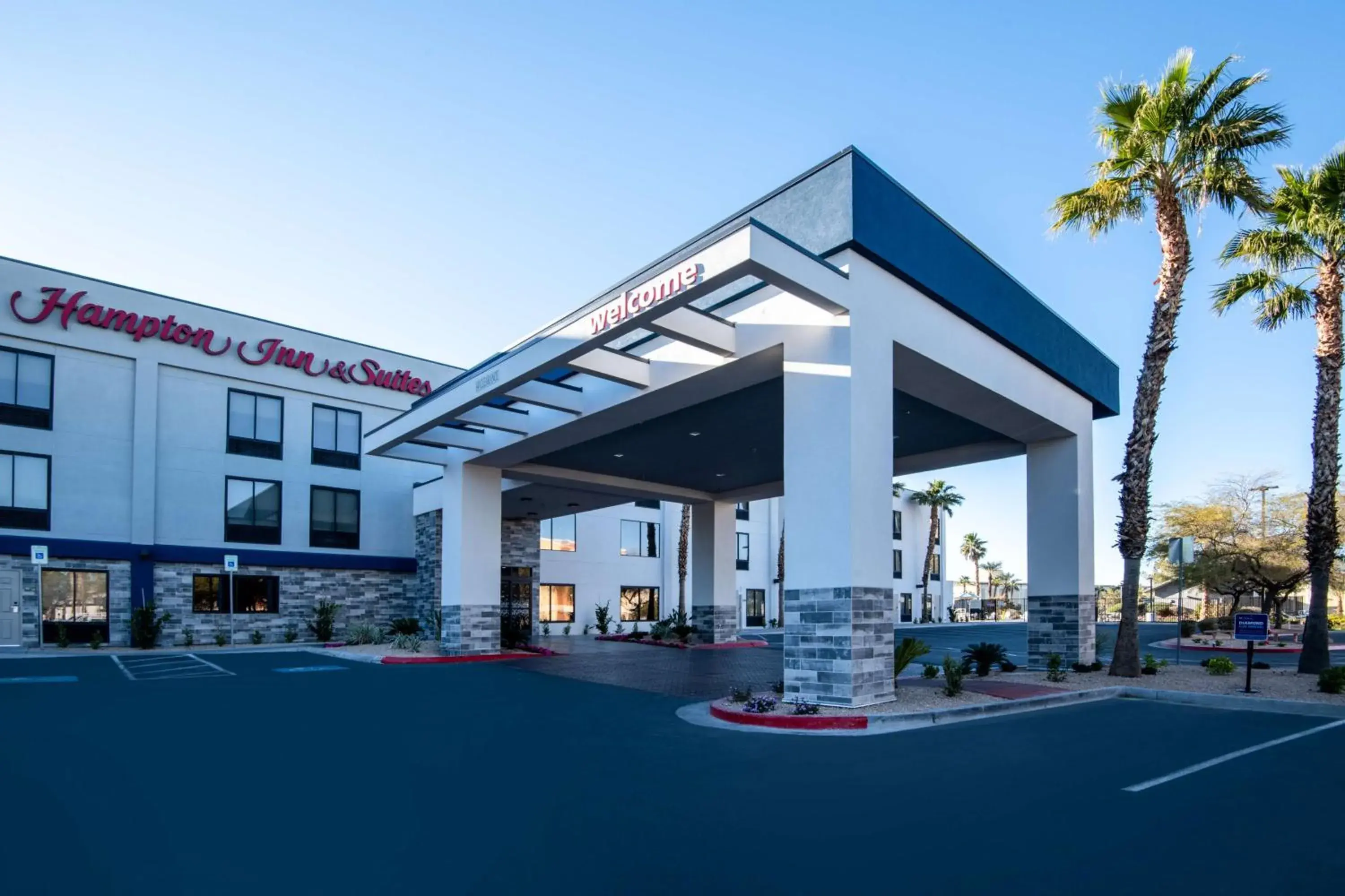 Property building in Hampton Inn & Suites Las Vegas-Henderson Property building in Hampton Inn & Suites Las Vegas-Henderson
