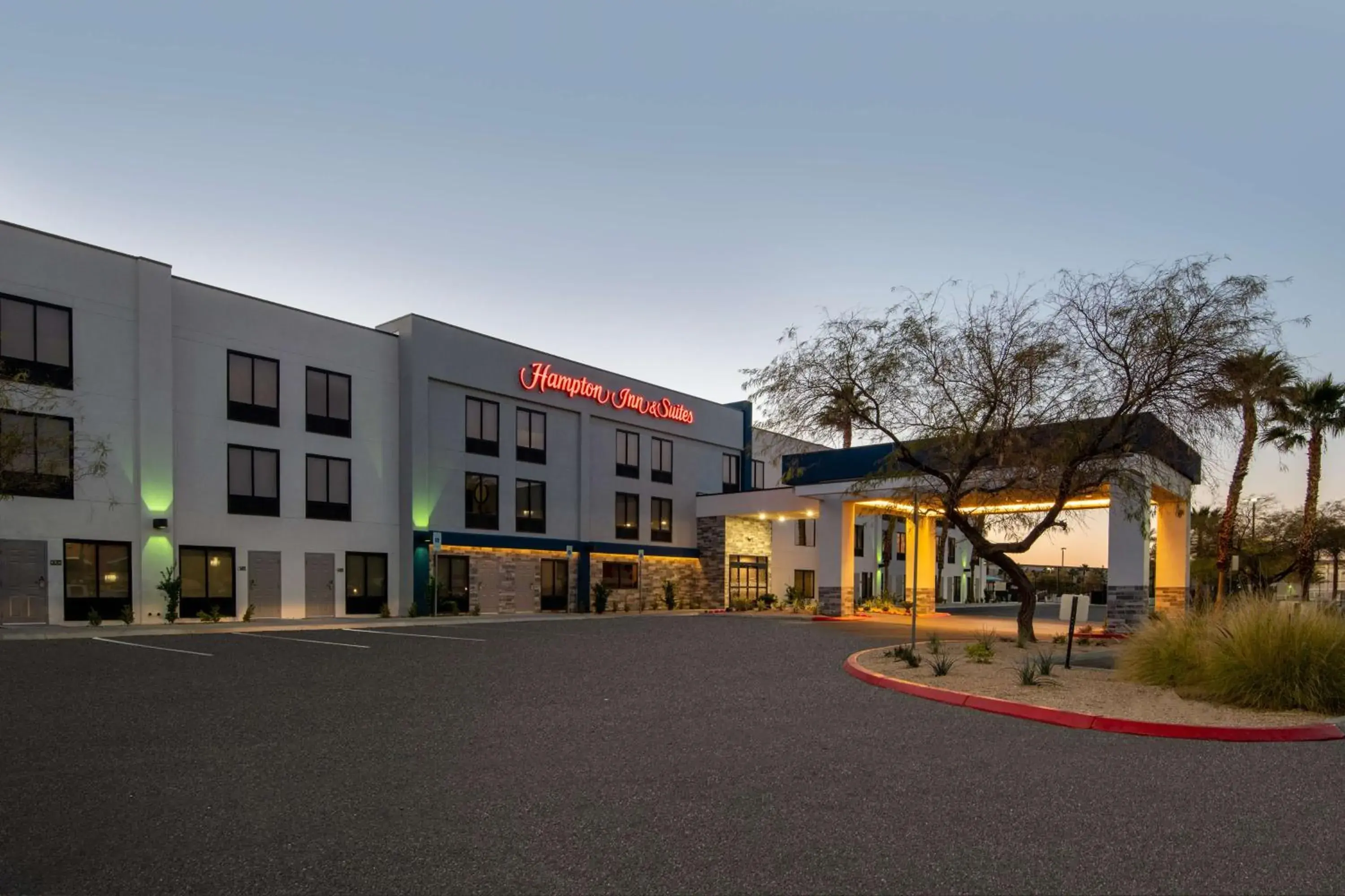 Property building in Hampton Inn & Suites Las Vegas-Henderson Property building in Hampton Inn & Suites Las Vegas-Henderson