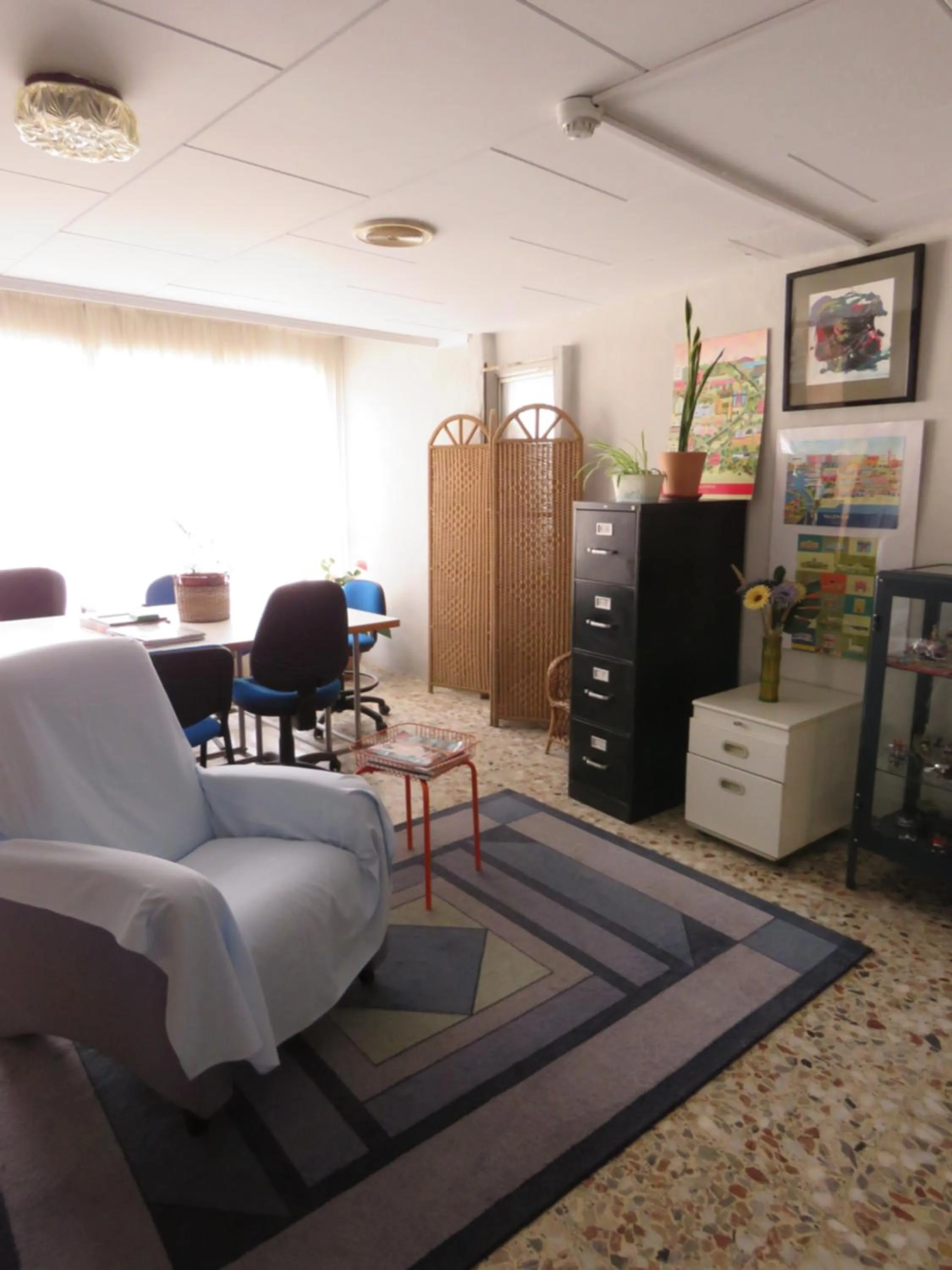 Library in Hotel Alain