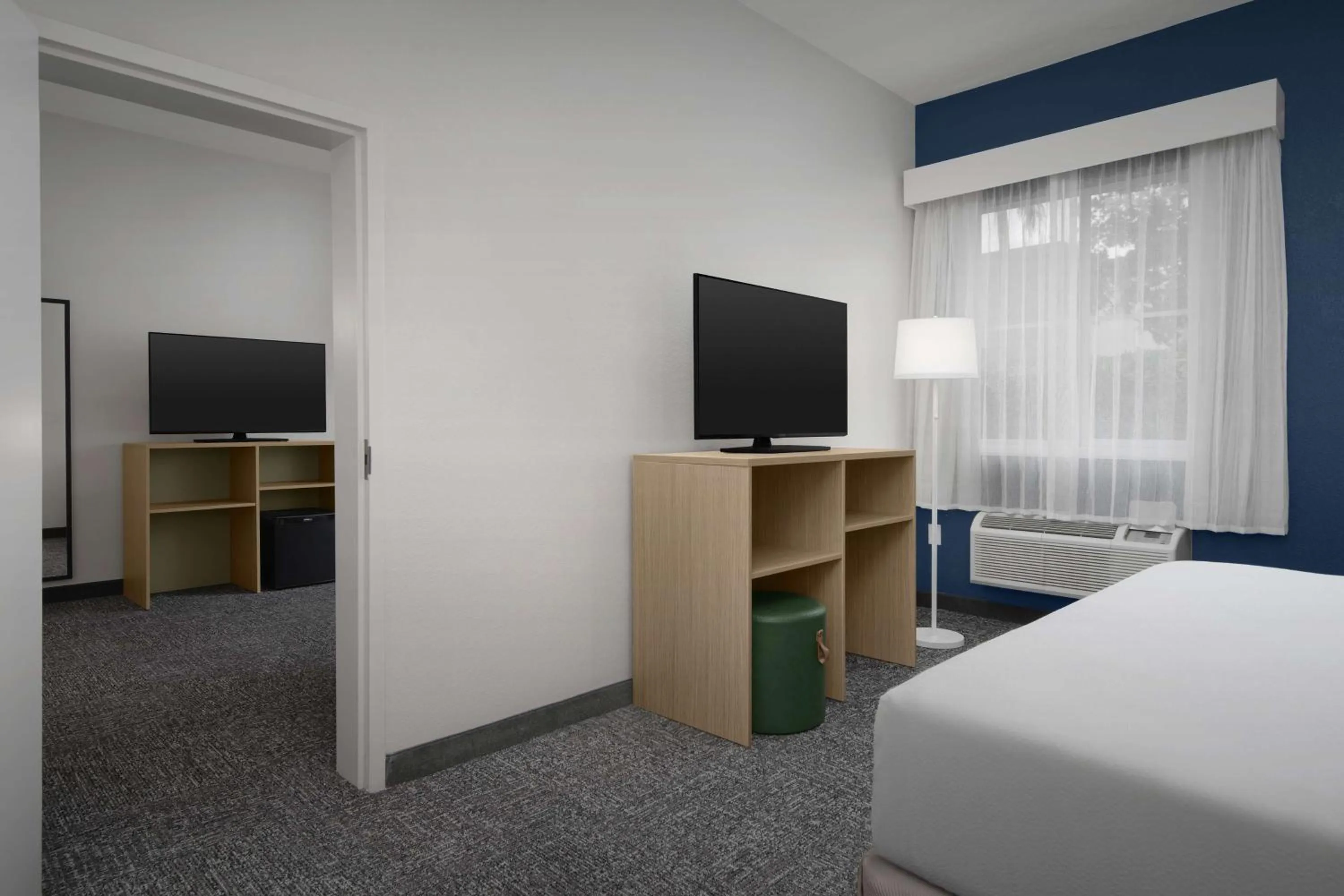 Bed in Spark by Hilton Miami Doral