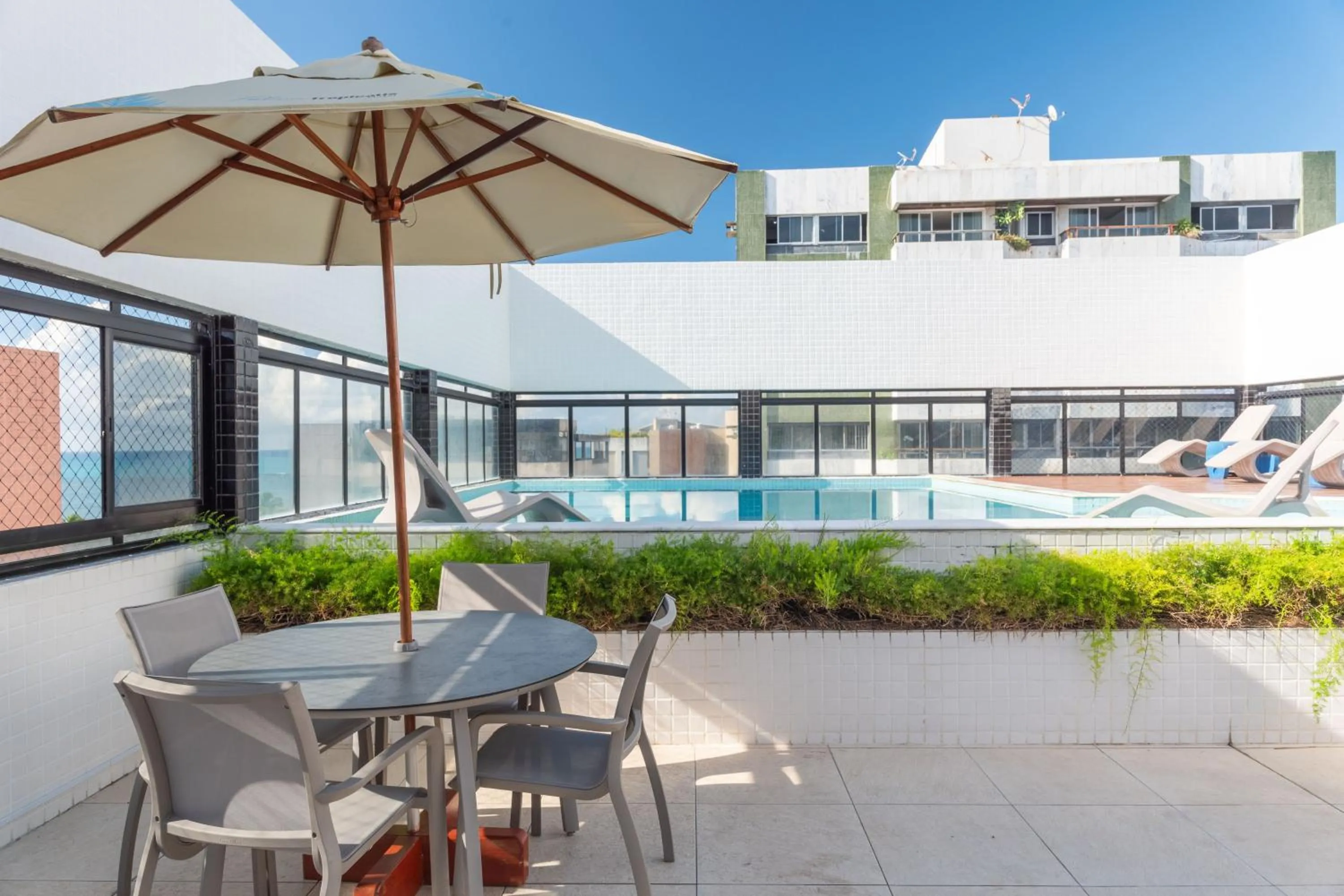 Day in Palms Ponta Verde by Tropicalis