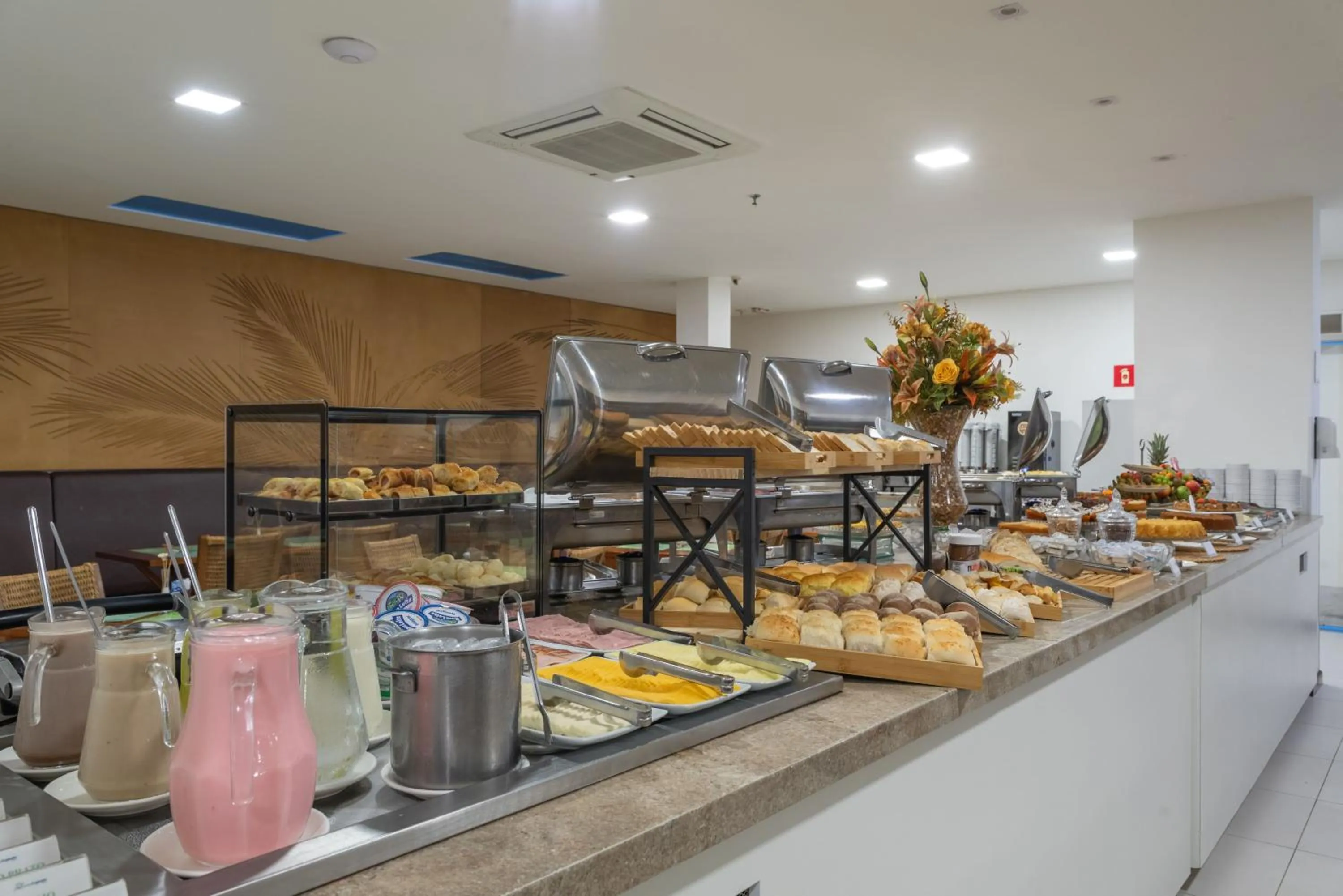 Breakfast in Palms Ponta Verde by Tropicalis