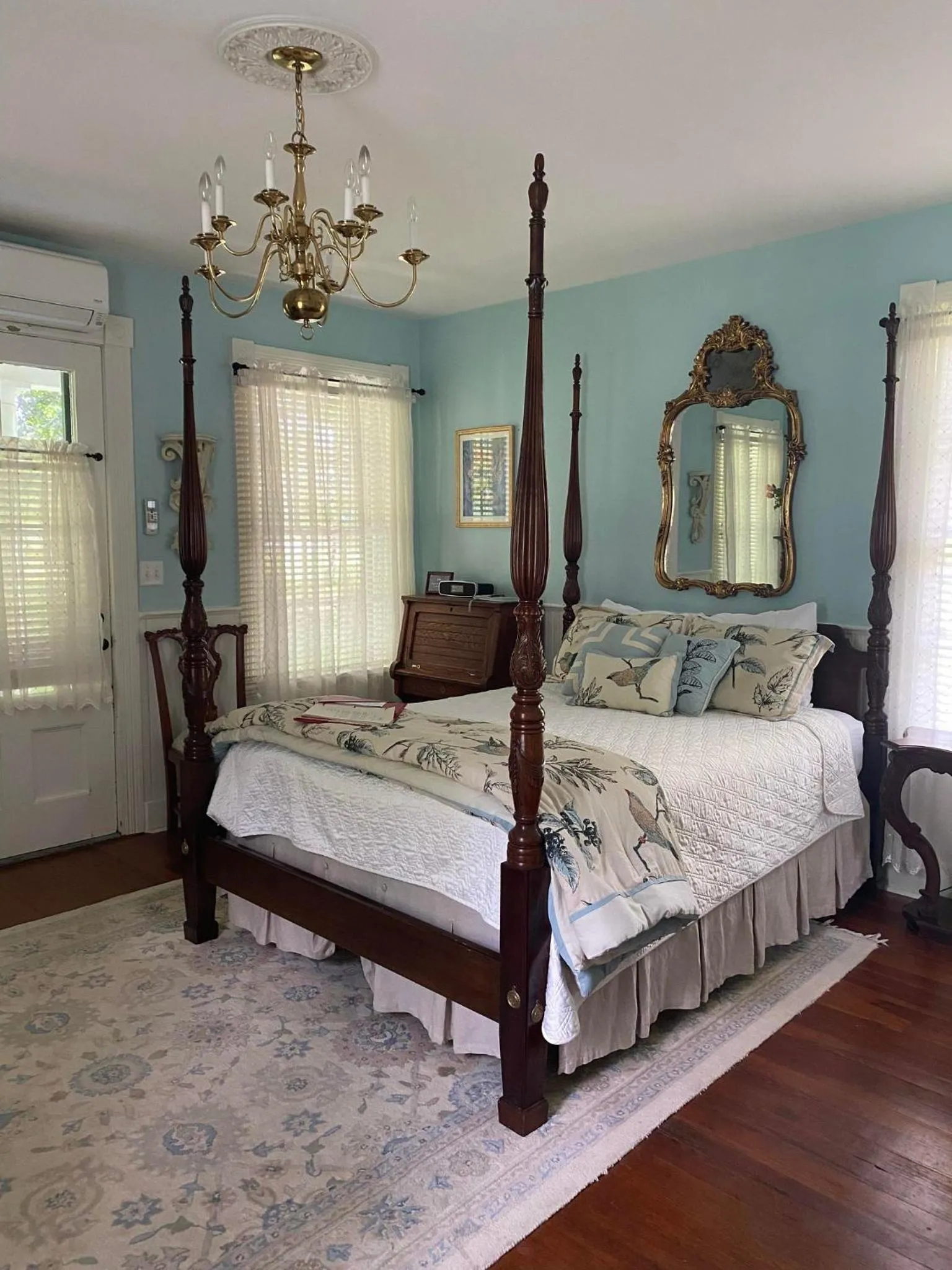 Bed in Historic Rosemont Manor