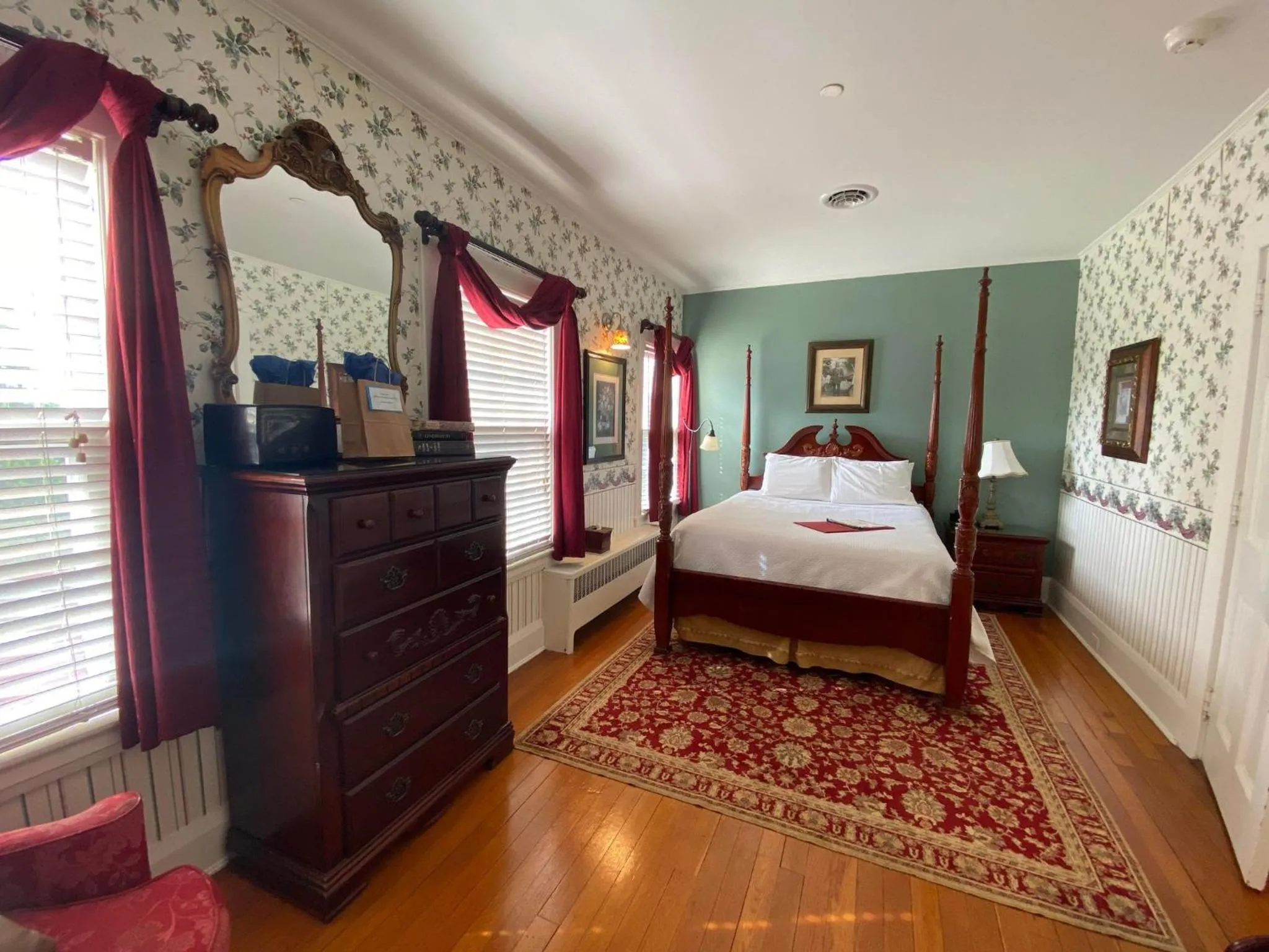 Bed in Historic Rosemont Manor