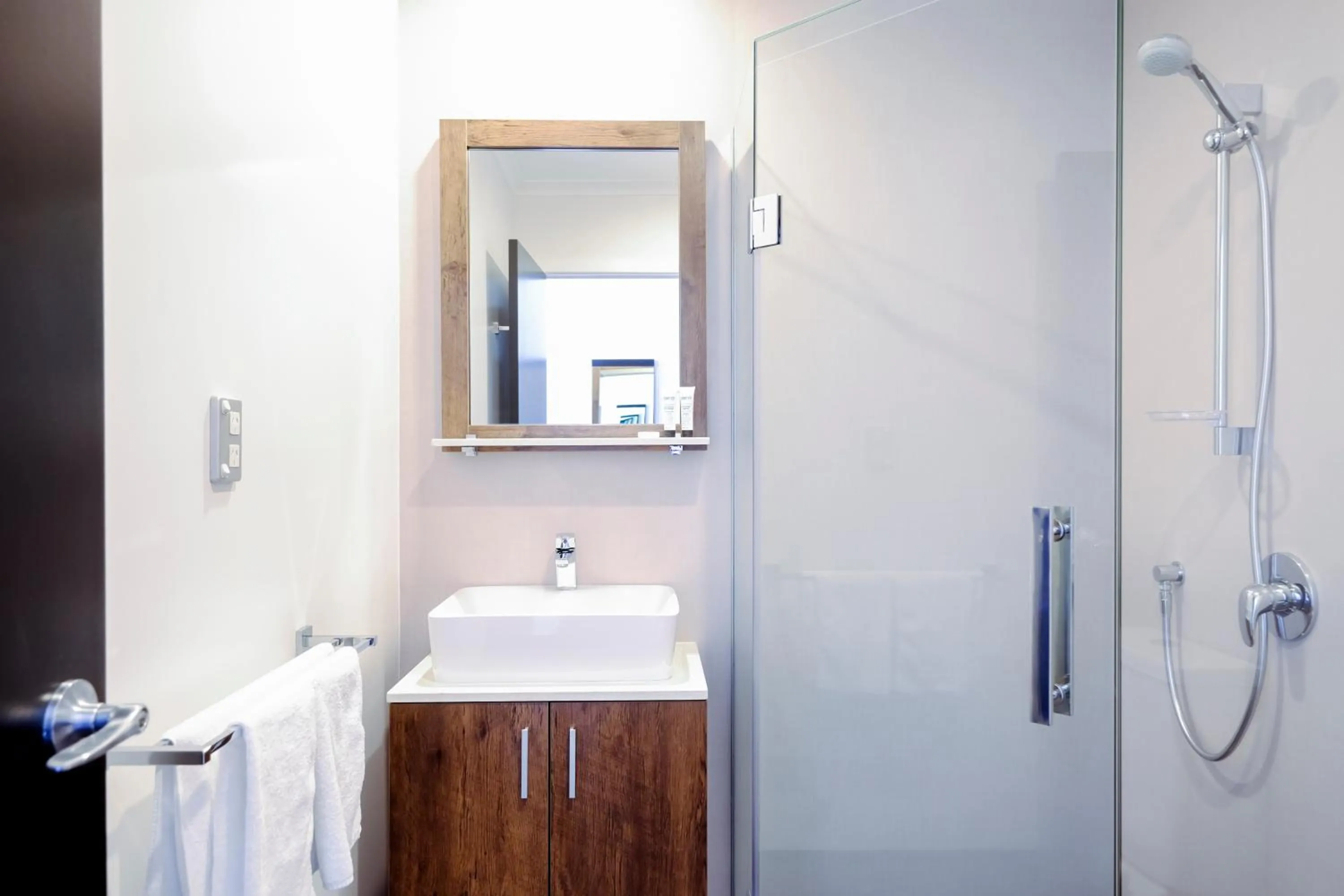 Bathroom in No. 9 Hotel