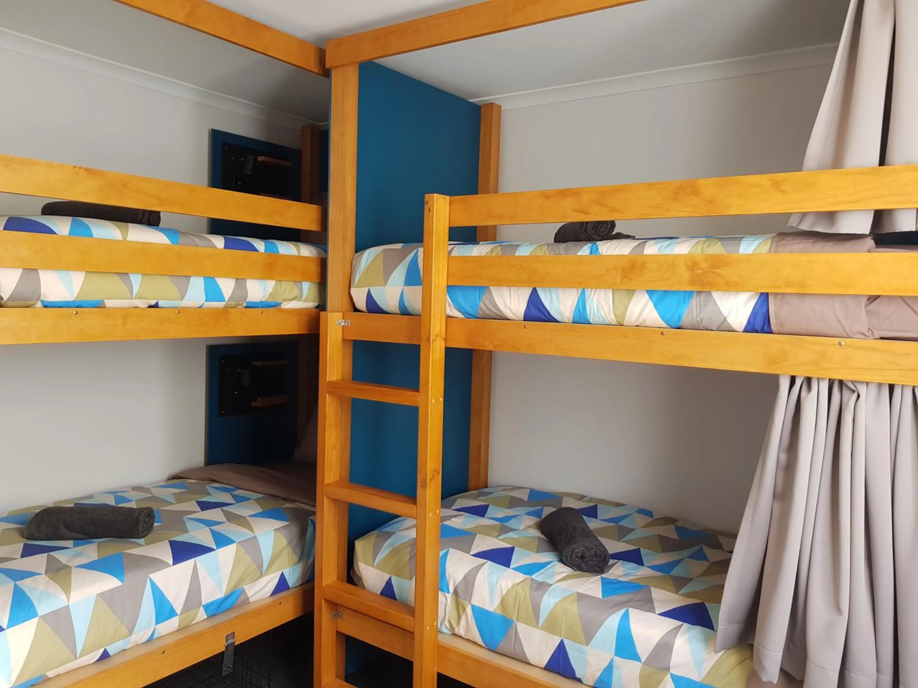 bunk bed, Bed in No. 9 Hotel