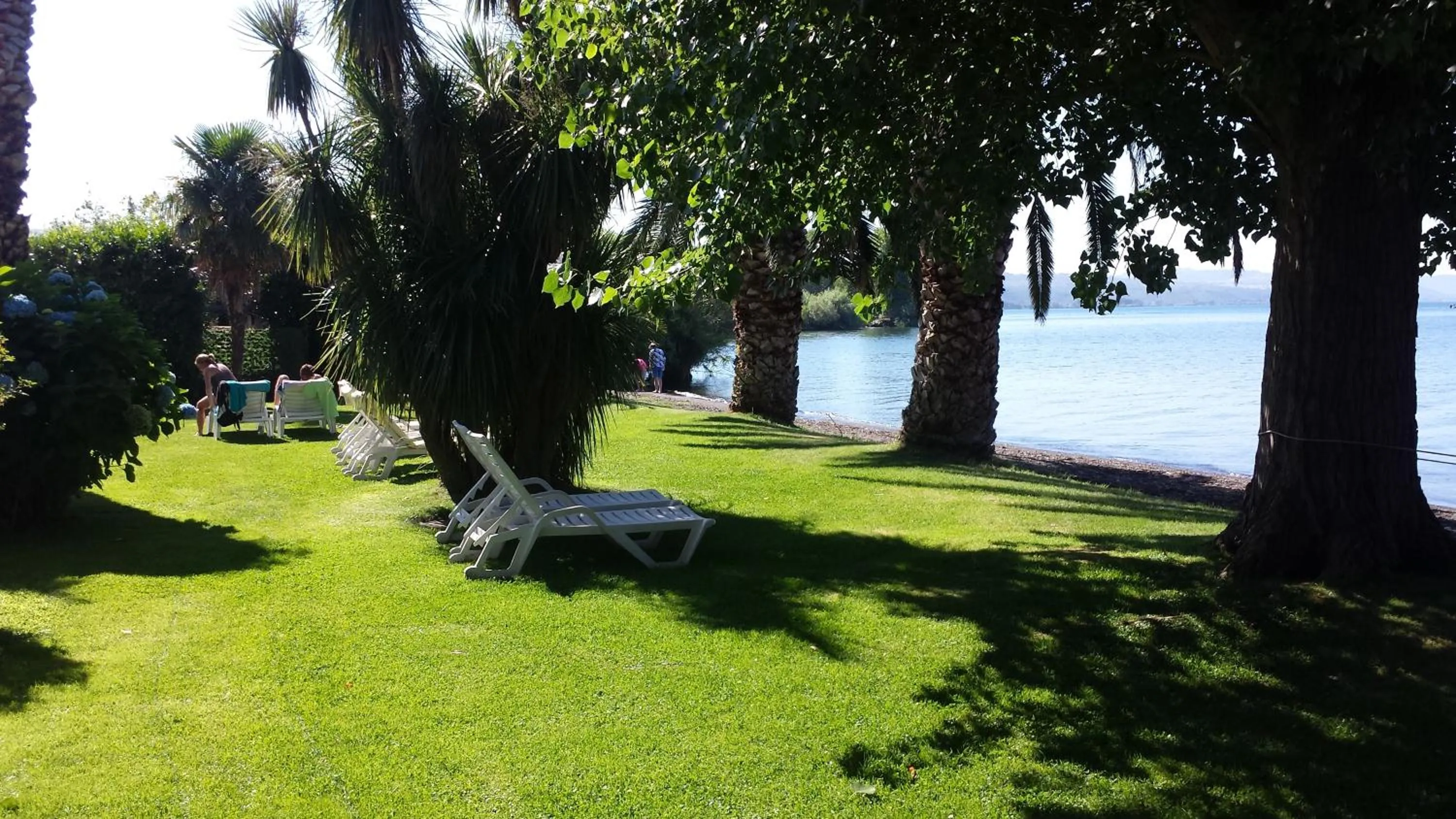 Beach in Hotel Eden Sul Lago