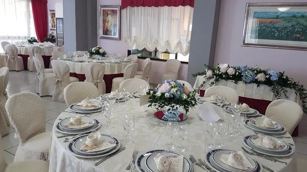 Restaurant/places to eat in Hotel Eden Sul Lago