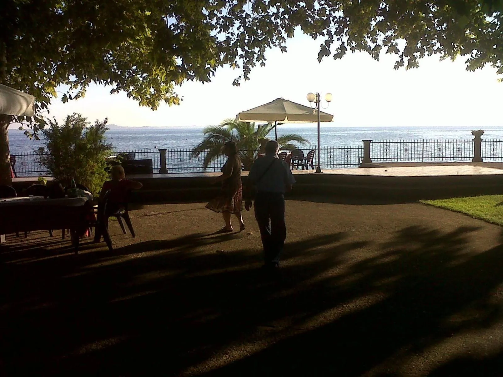 Patio in Hotel Eden Sul Lago