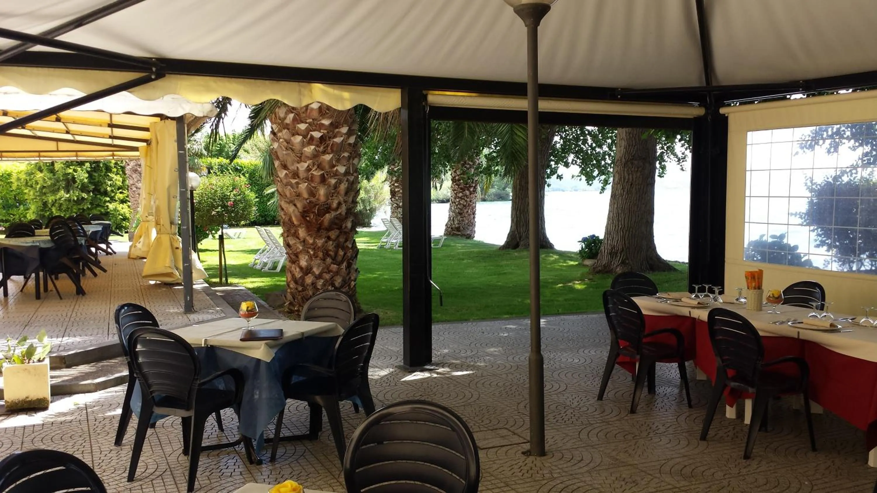 Restaurant/places to eat in Hotel Eden Sul Lago