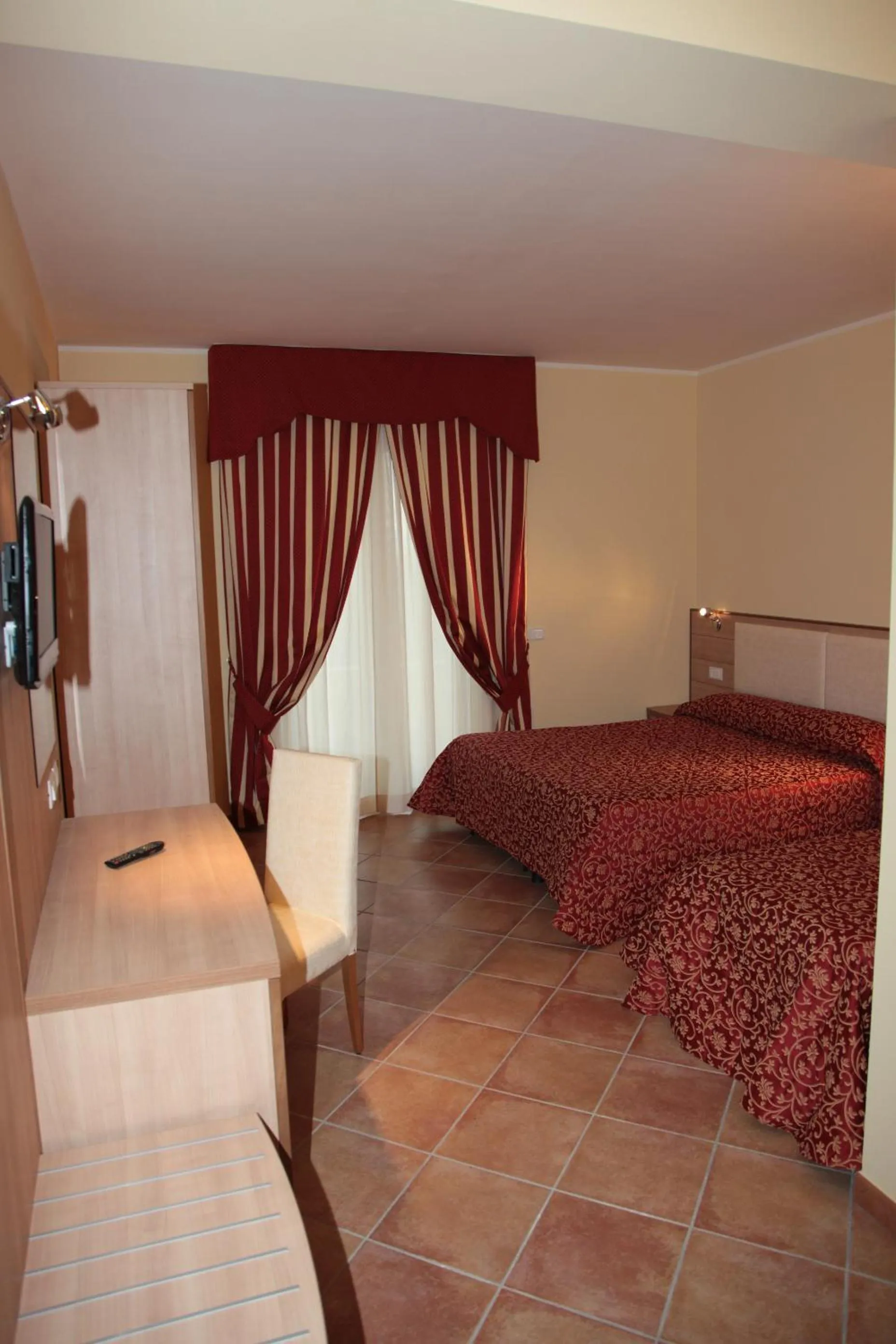 Photo of the whole room, Bed in Hotel Eden Sul Lago