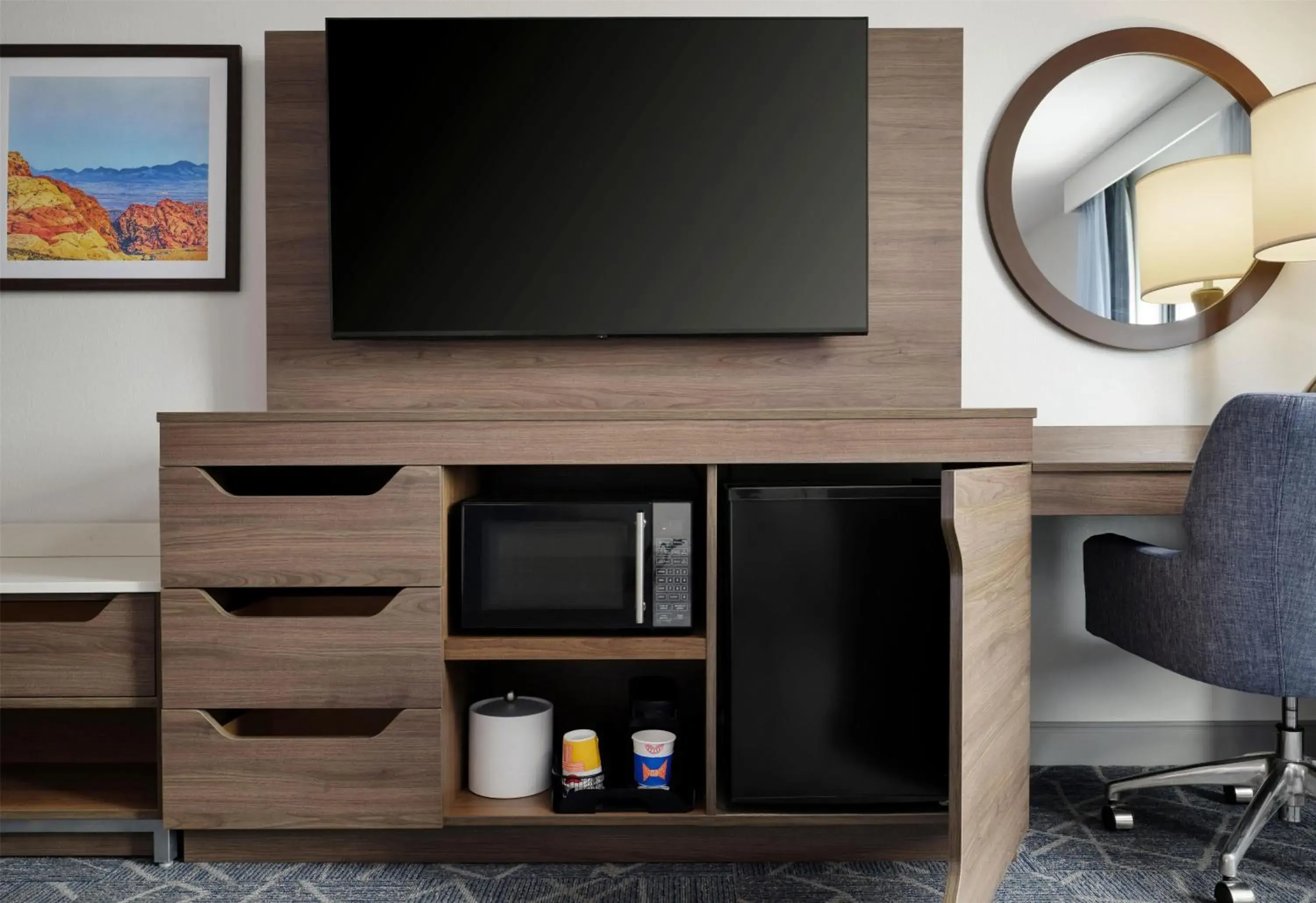 Bedroom in Hampton Inn & Suites Las Vegas-Red Rock/Summerlin Bedroom in Hampton Inn & Suites Las Vegas-Red Rock/Summerlin