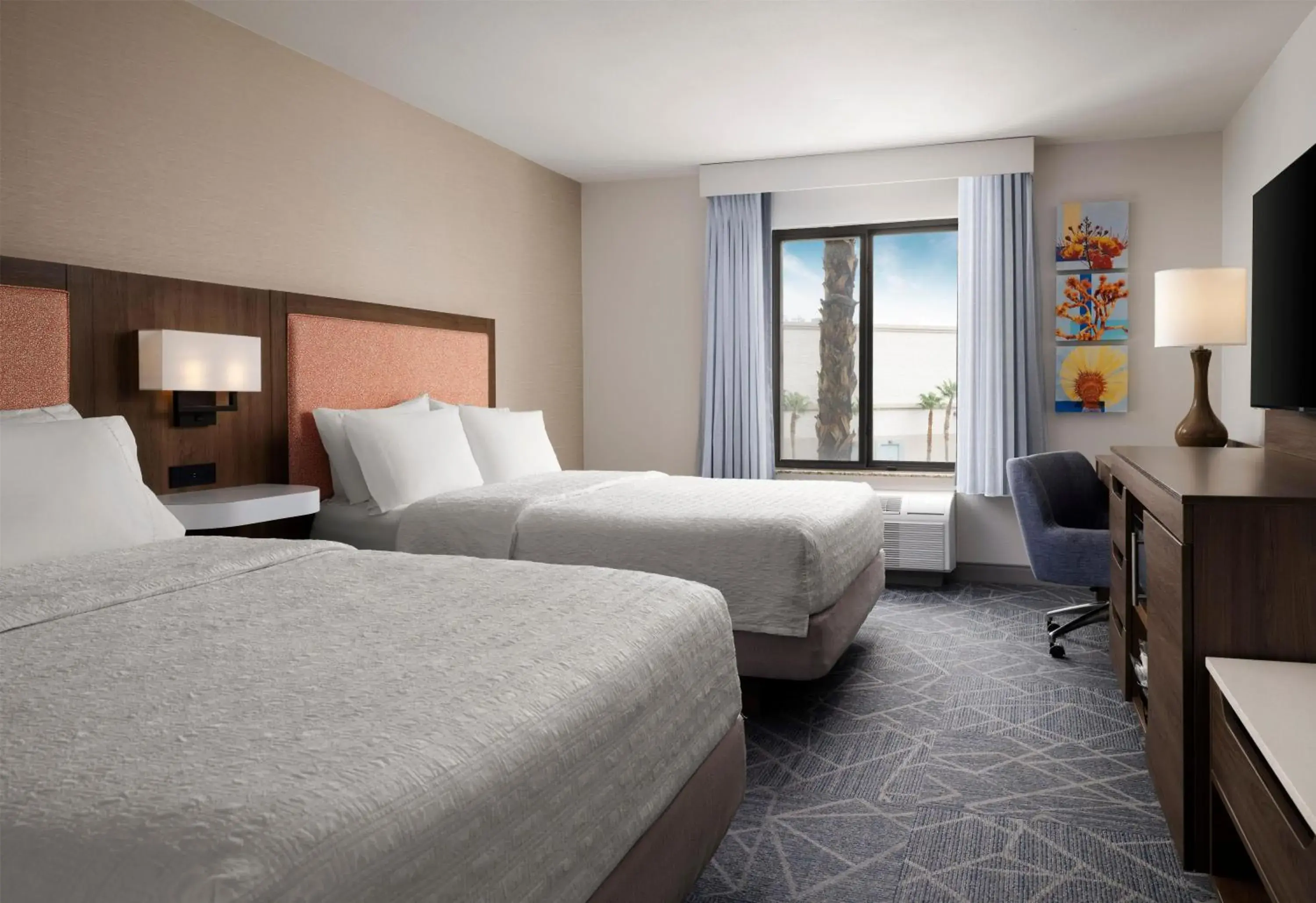 Bed in Hampton Inn & Suites Las Vegas-Red Rock/Summerlin Bed in Hampton Inn & Suites Las Vegas-Red Rock/Summerlin