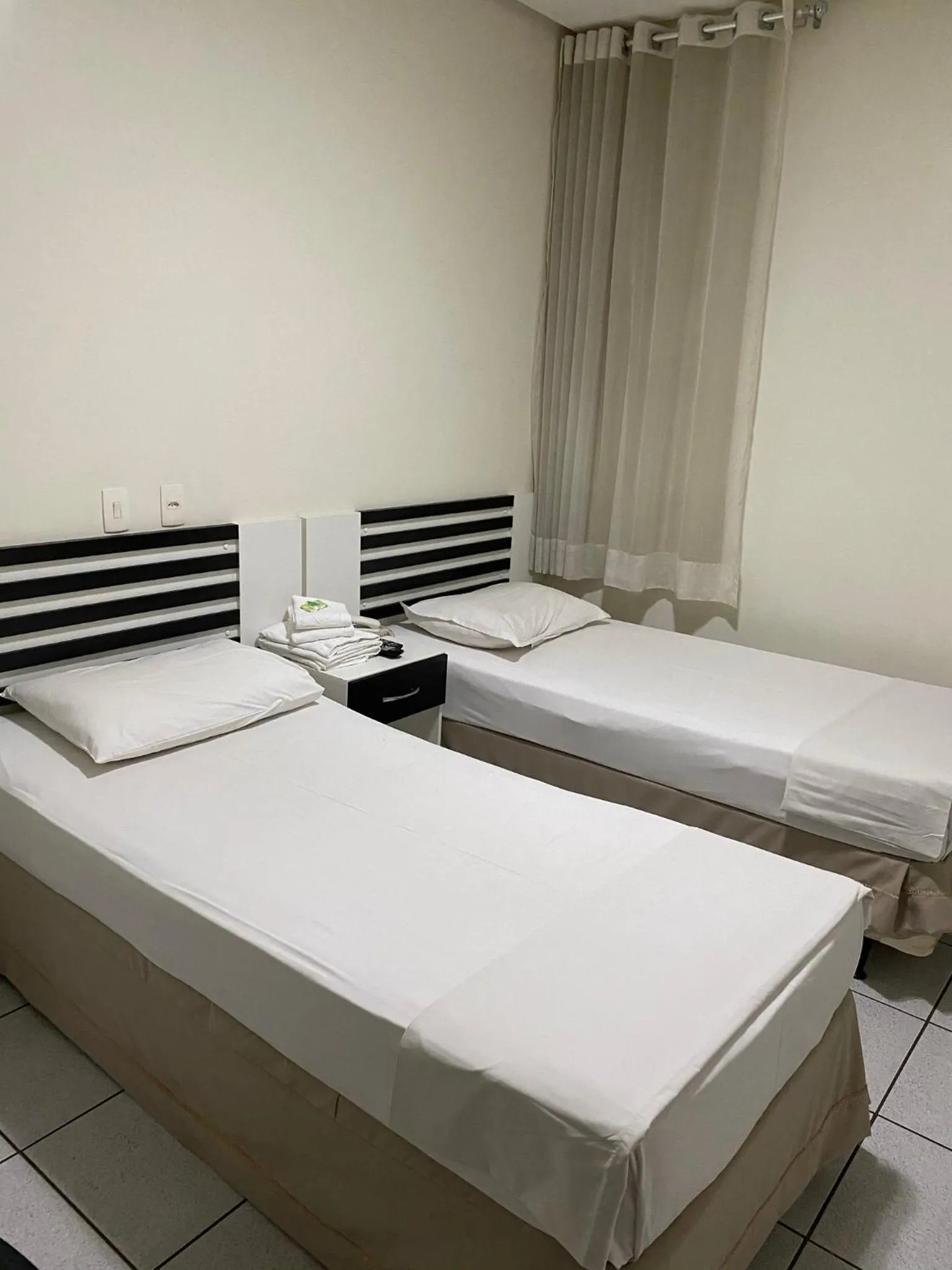 Bedroom, Bed in Oft Neve's hotel