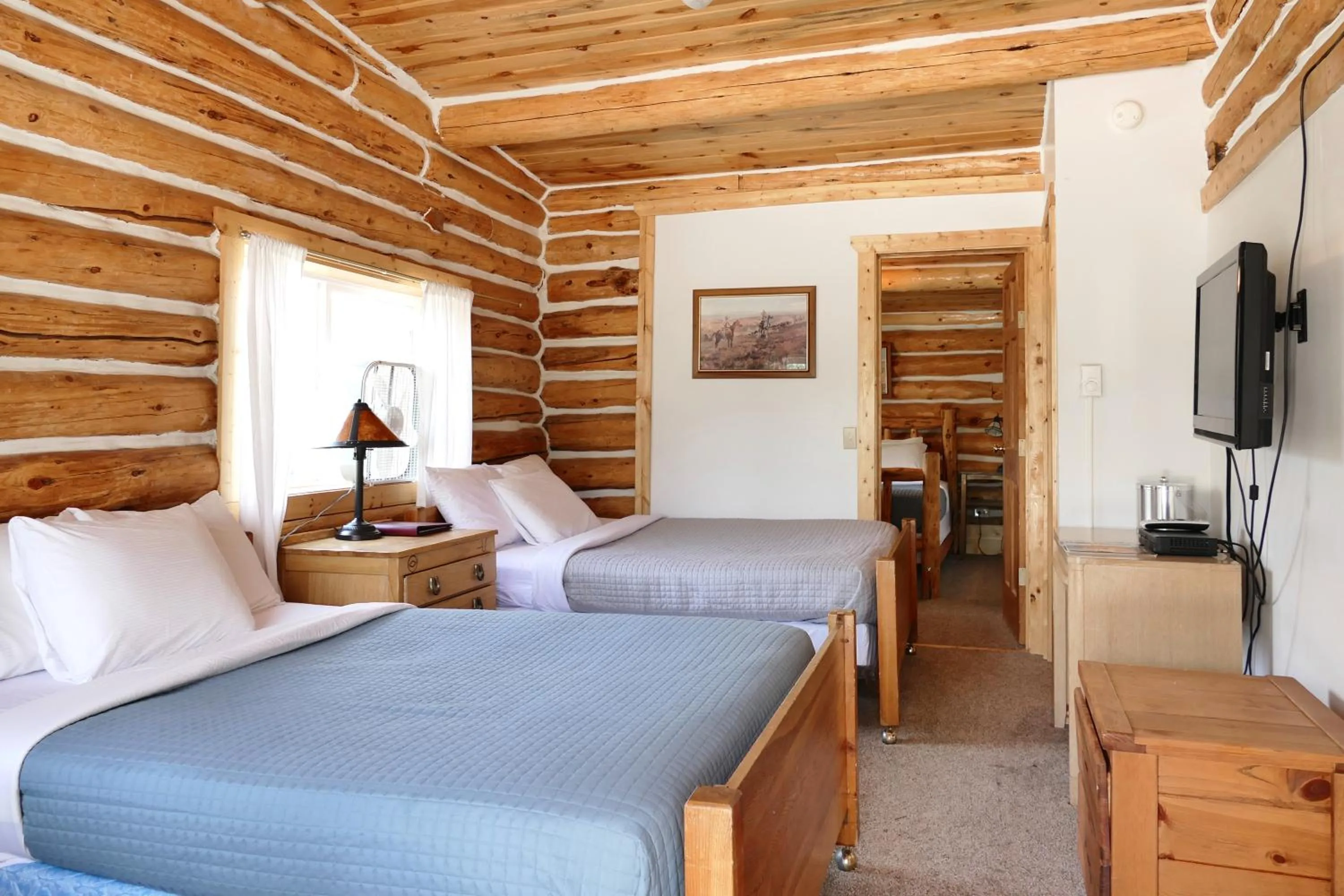 Bed in Trail Shop Inn