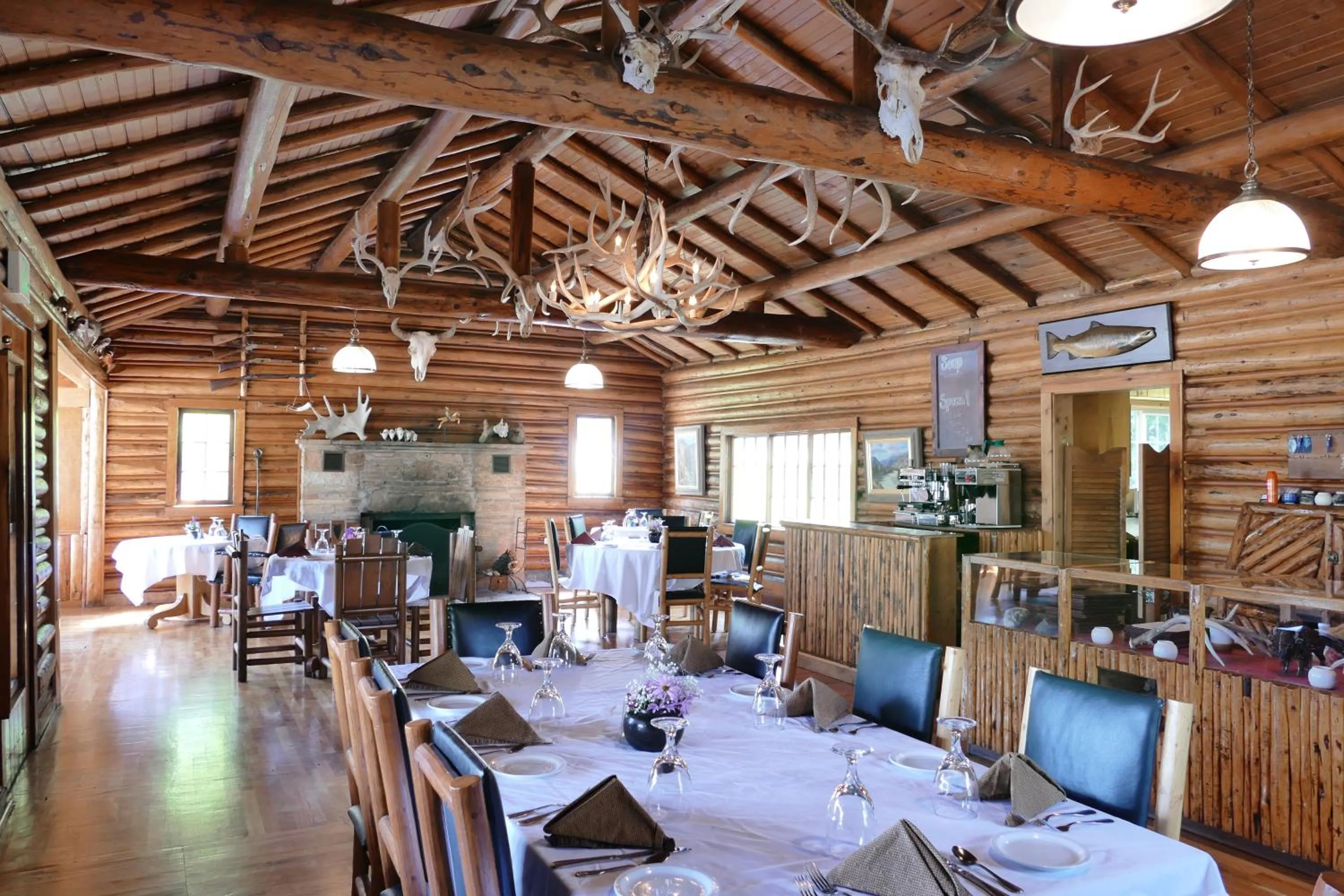 Restaurant/places to eat in Trail Shop Inn
